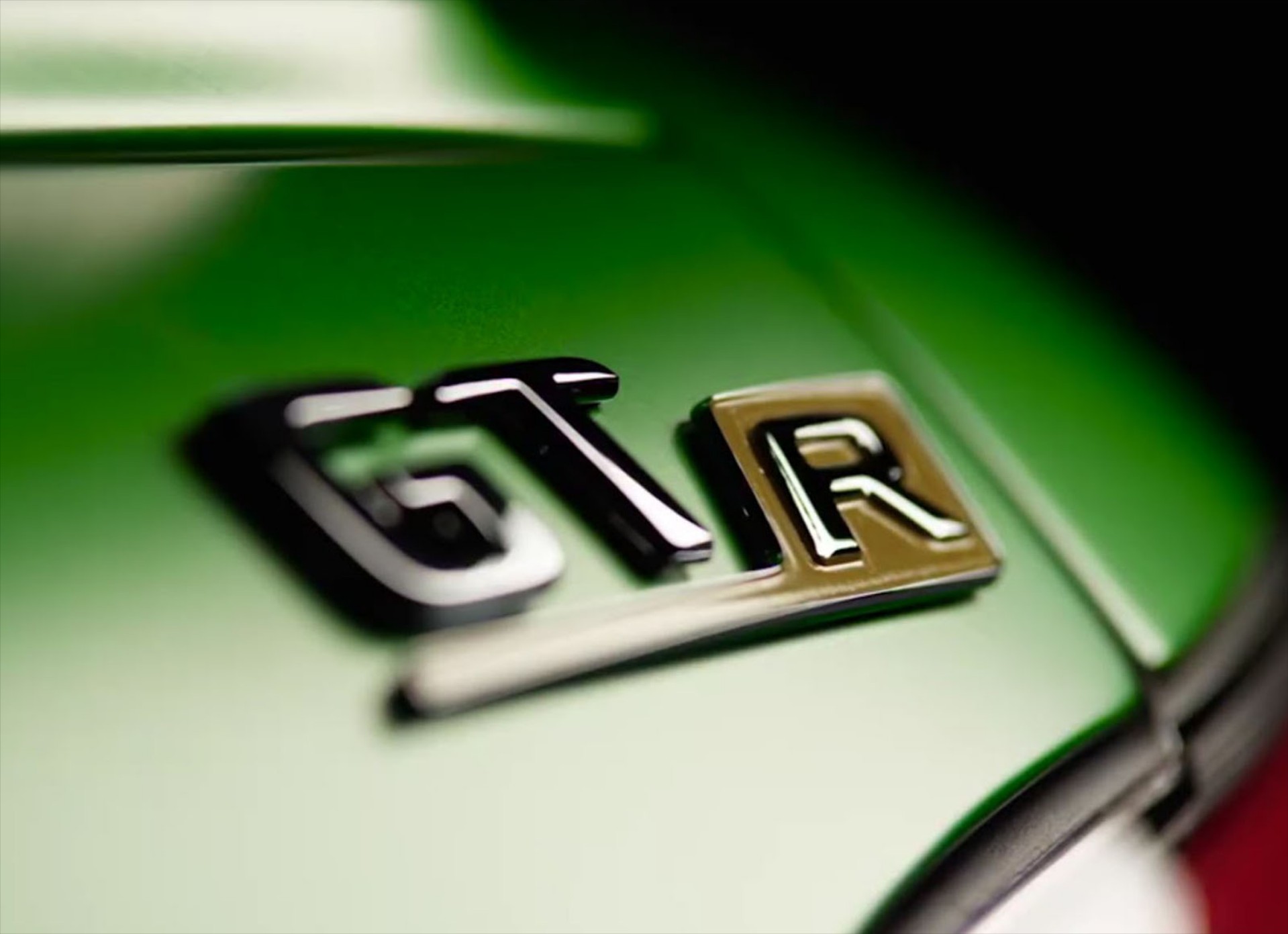 Έρχεται η πιο άγρια Mercedes-AMG GT R (video)