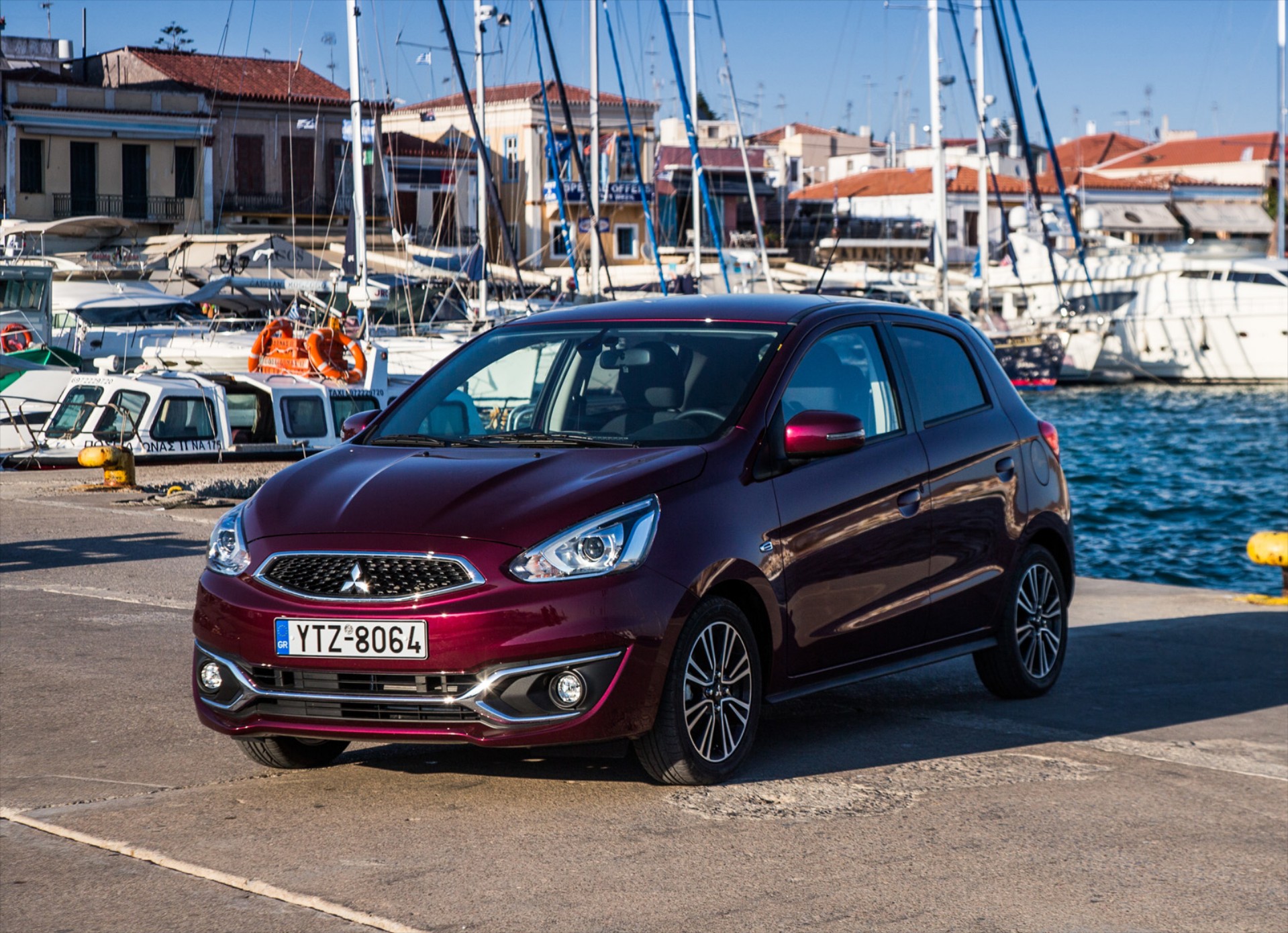 ΟΔΗΓΟΥΜΕ το νέο Mitsubishi Space Star