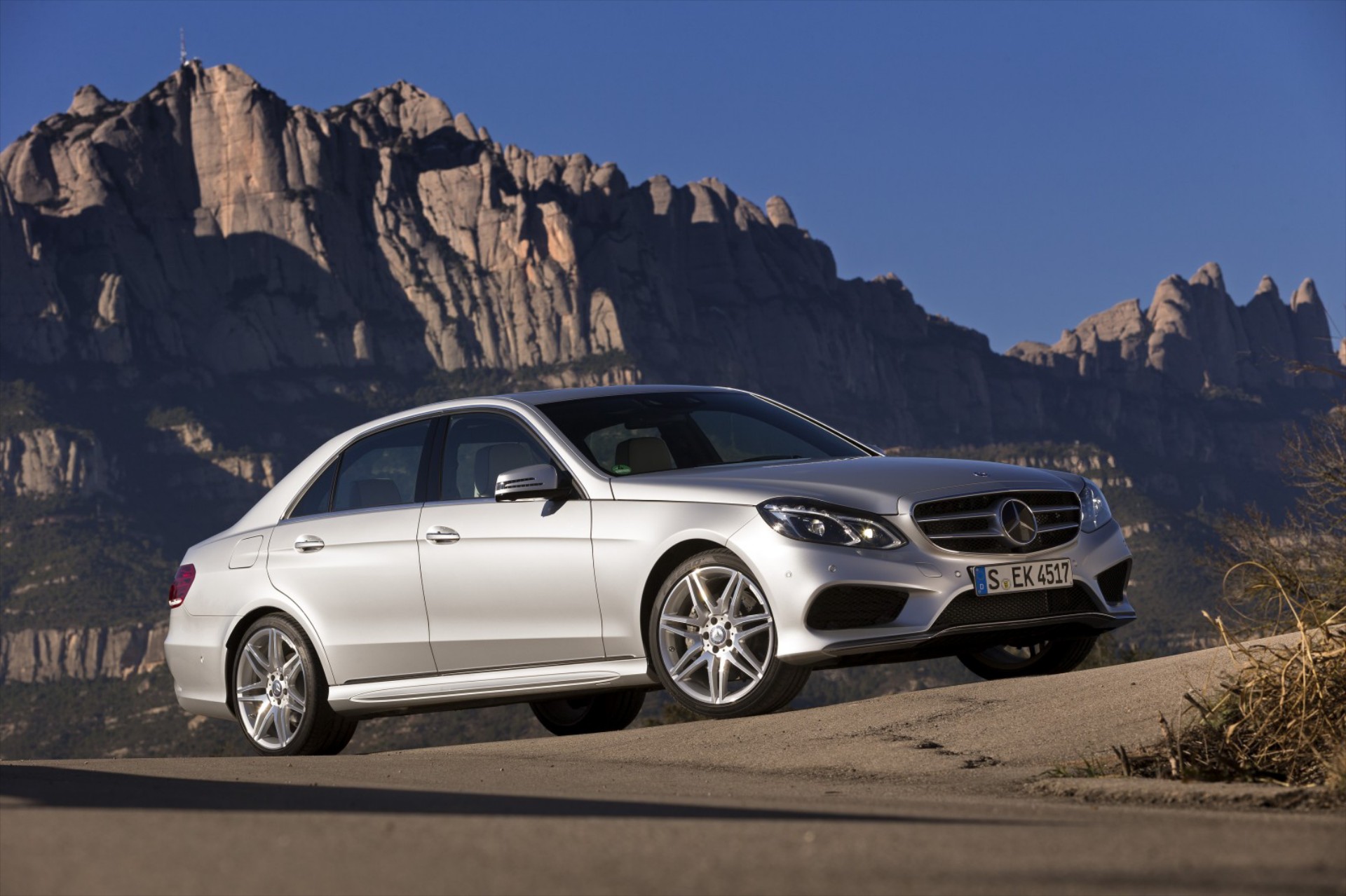 Mercedes E-Class facelift - Μοντέρνο look και περισσότερη τεχνολογία