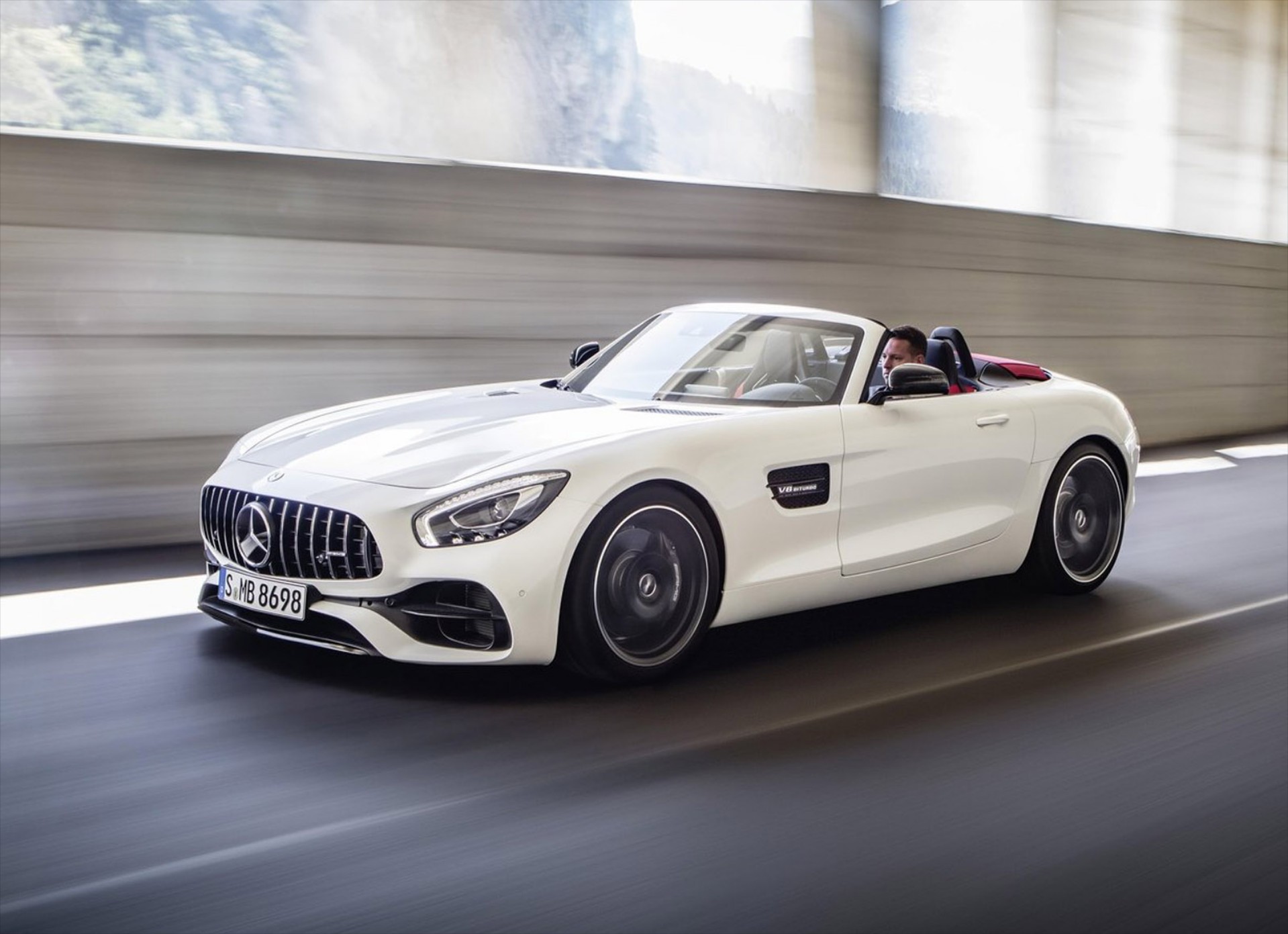 Νέες Mercedes-AMG GT Roadster & AMG GT C Roadster