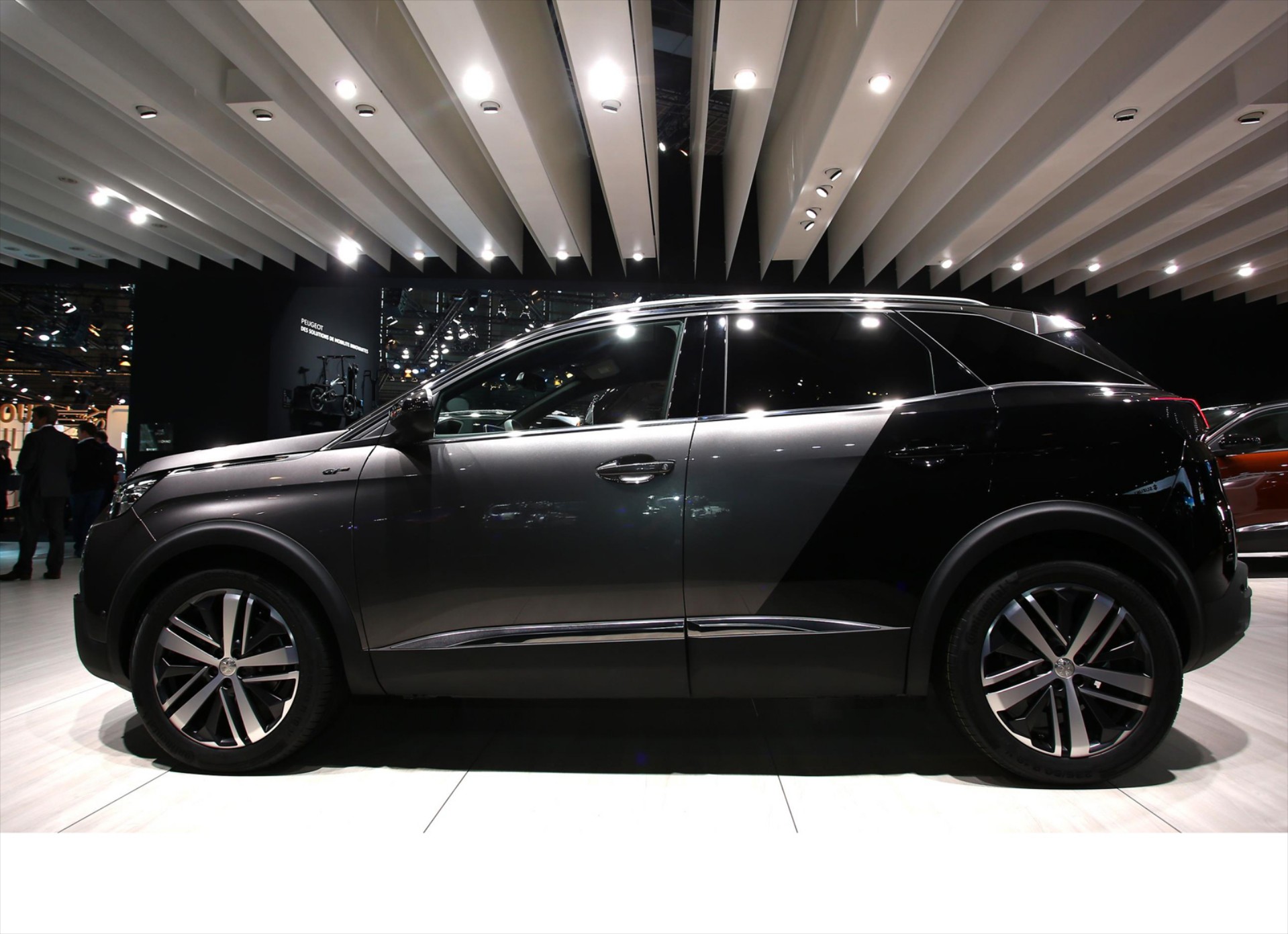Πιο σπορ Peugeot 3008 GT με diesel 180 PS