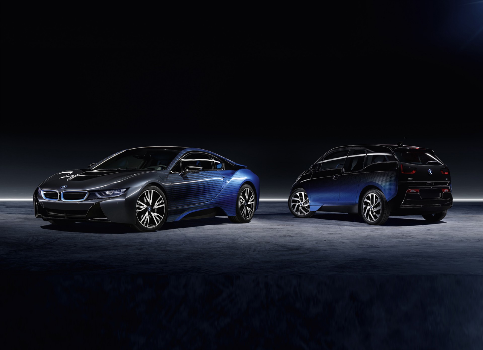 Τα BMW i Garage Italia CrossFade στο Παρίσι