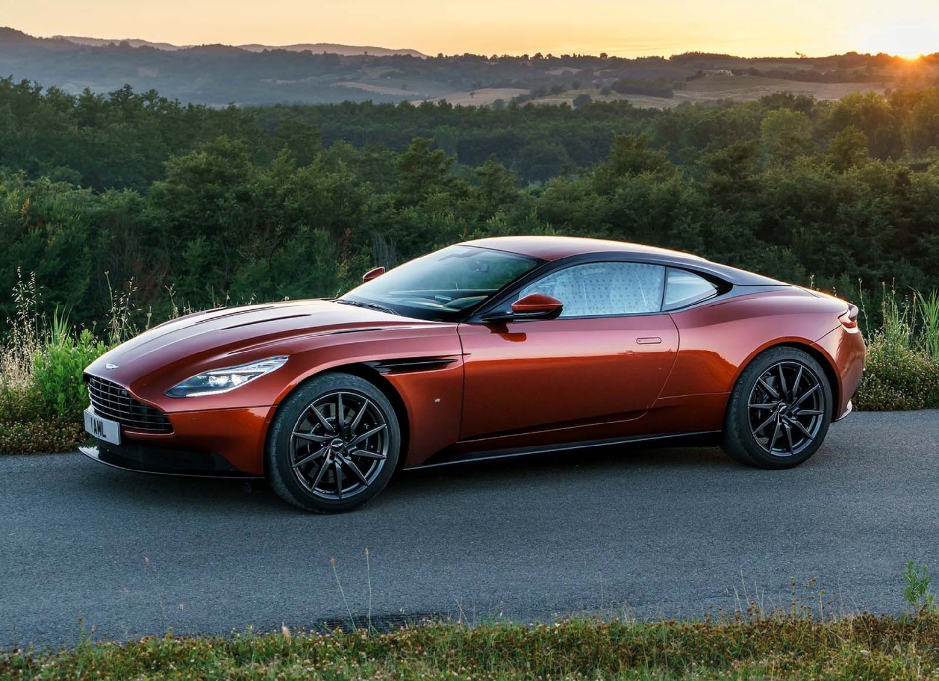 Απίστευτη τιμή της Aston Martin DB11 στην Ινδία