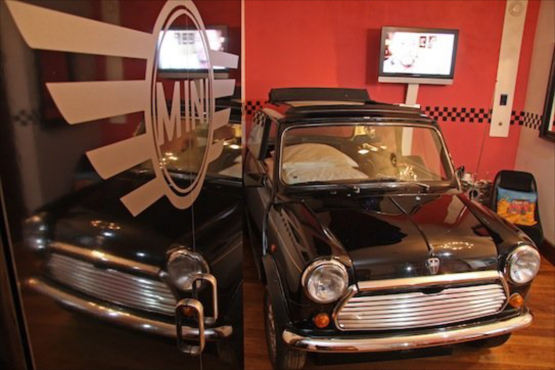 Mini Cooper Room
