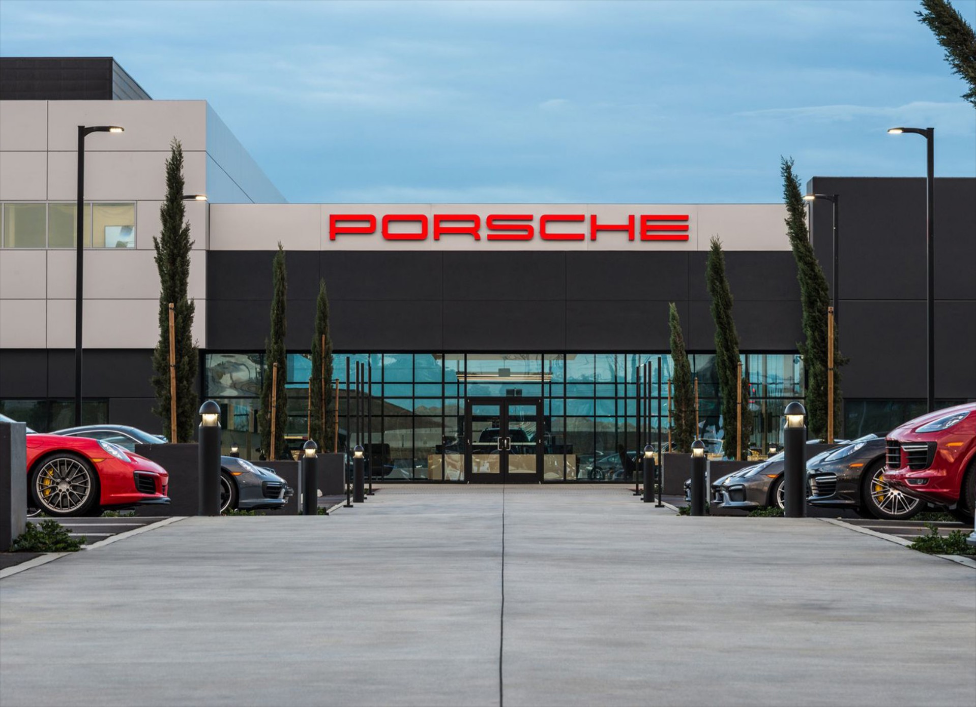 Porsche experience center russia