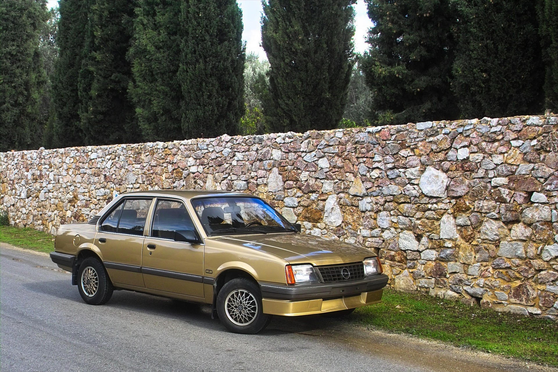 Οδηγούμε Opel Ascona C: Κλασικό όχι, σημαντικό ναι