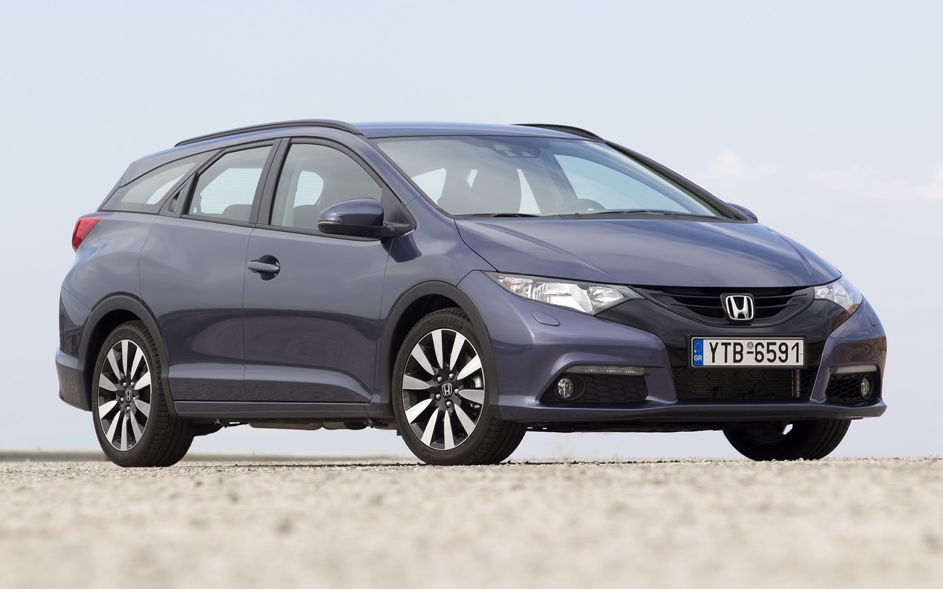 <br />
<b>Notice</b>:  Undefined property: stdClass::$title in <b>/home/www3gocar/public_html/templates/t2024/ice_c/9a1326b63621589c2d0ae49576f7df8a09573c42_0.file.box.featured.tpl.php</b> on line <b>89</b><br />
