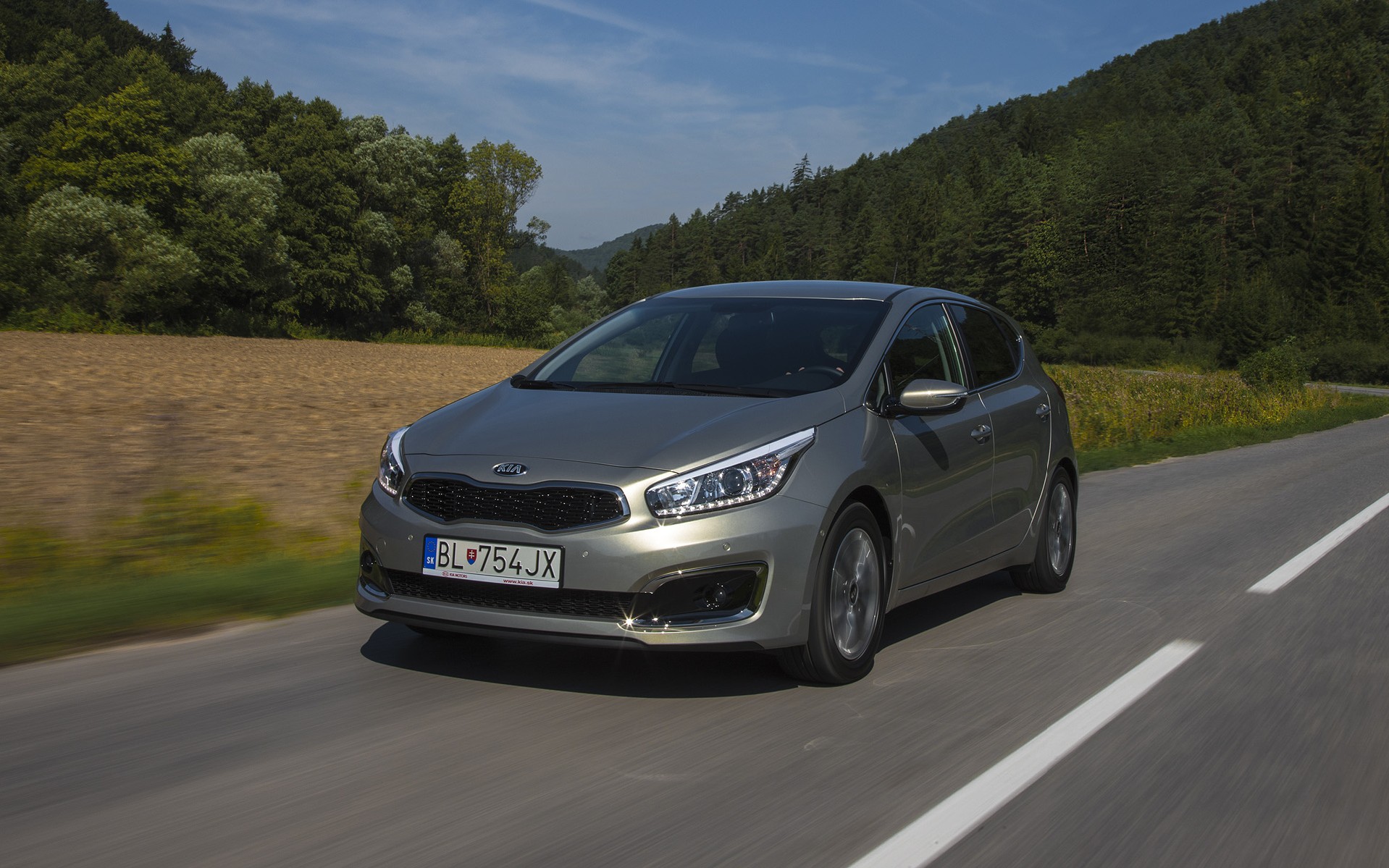 <br />
<b>Notice</b>:  Undefined property: stdClass::$title in <b>/home/www3gocar/public_html/templates/t2024/ice_c/9a1326b63621589c2d0ae49576f7df8a09573c42_0.file.box.featured.tpl.php</b> on line <b>89</b><br />
