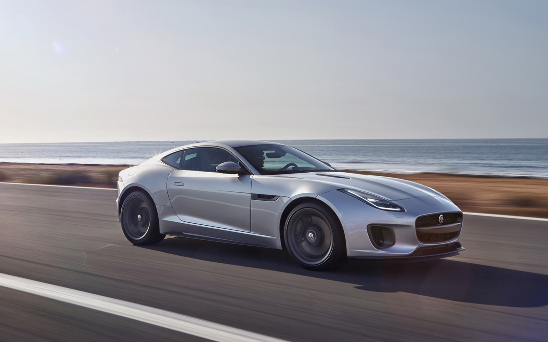Ανανεωμένη Jaguar F-Type