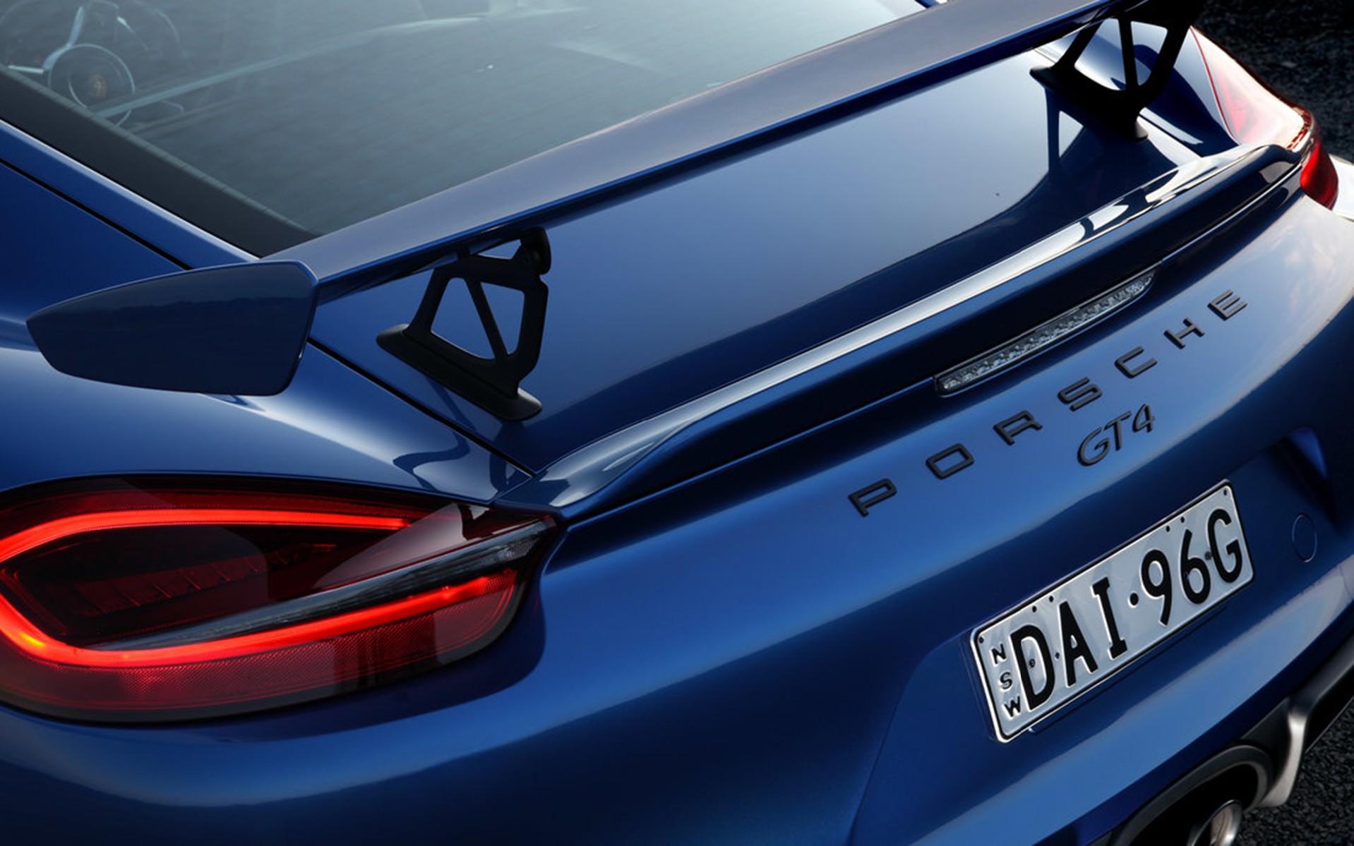 Αποκαλύφθηκε κατά λάθος η Cayman GT4 RS;