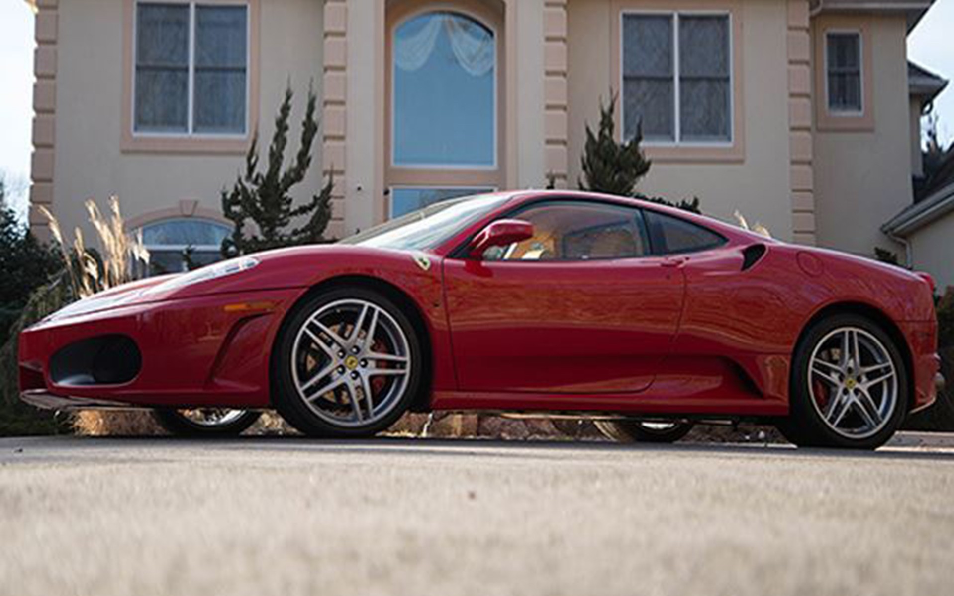 Ο Trump «διώχνει» τα ιταλικά supercar του