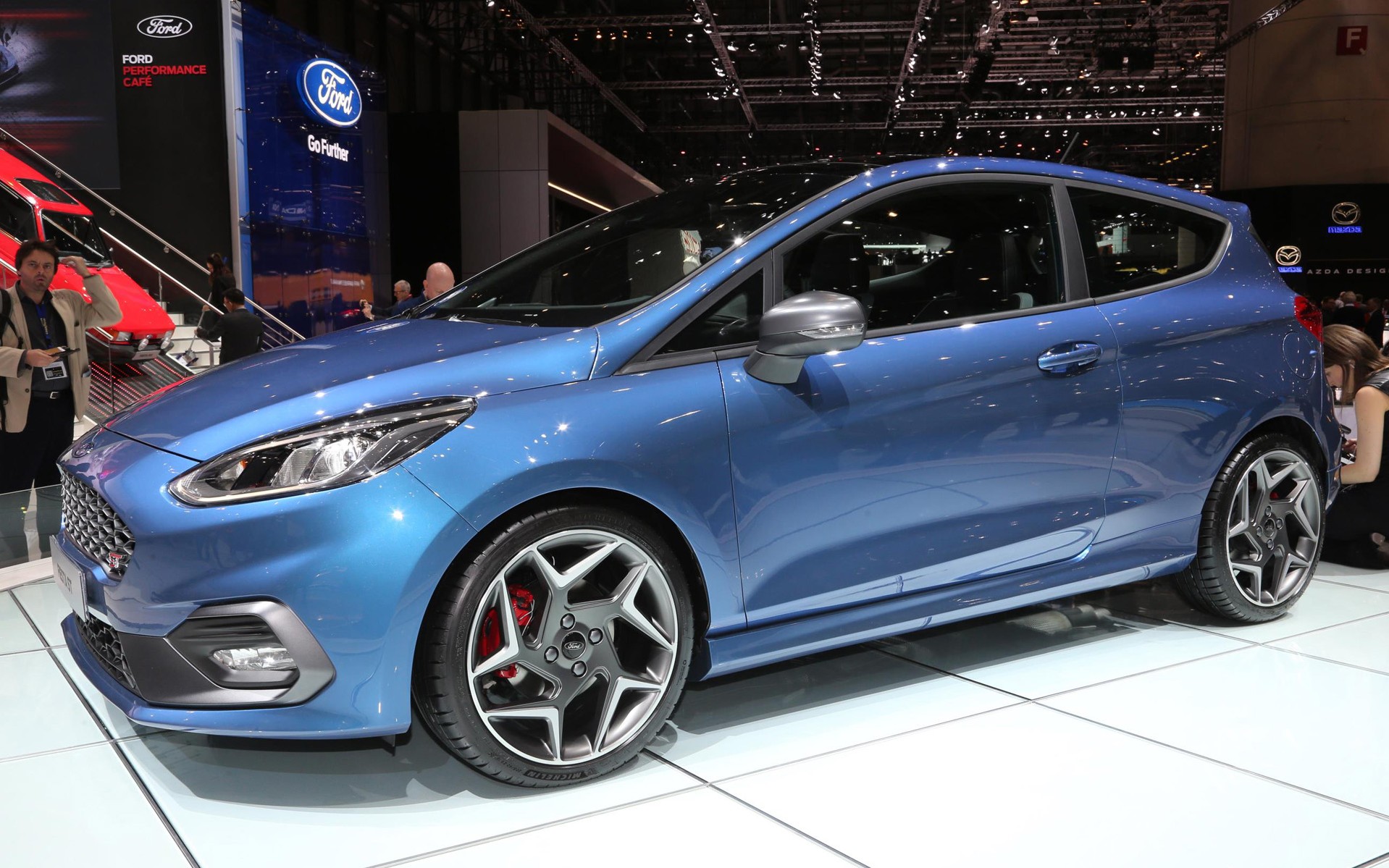 Με 3κύλινδρο 1.500άρη 200PS το νέο Ford Fiesta ST (vid)