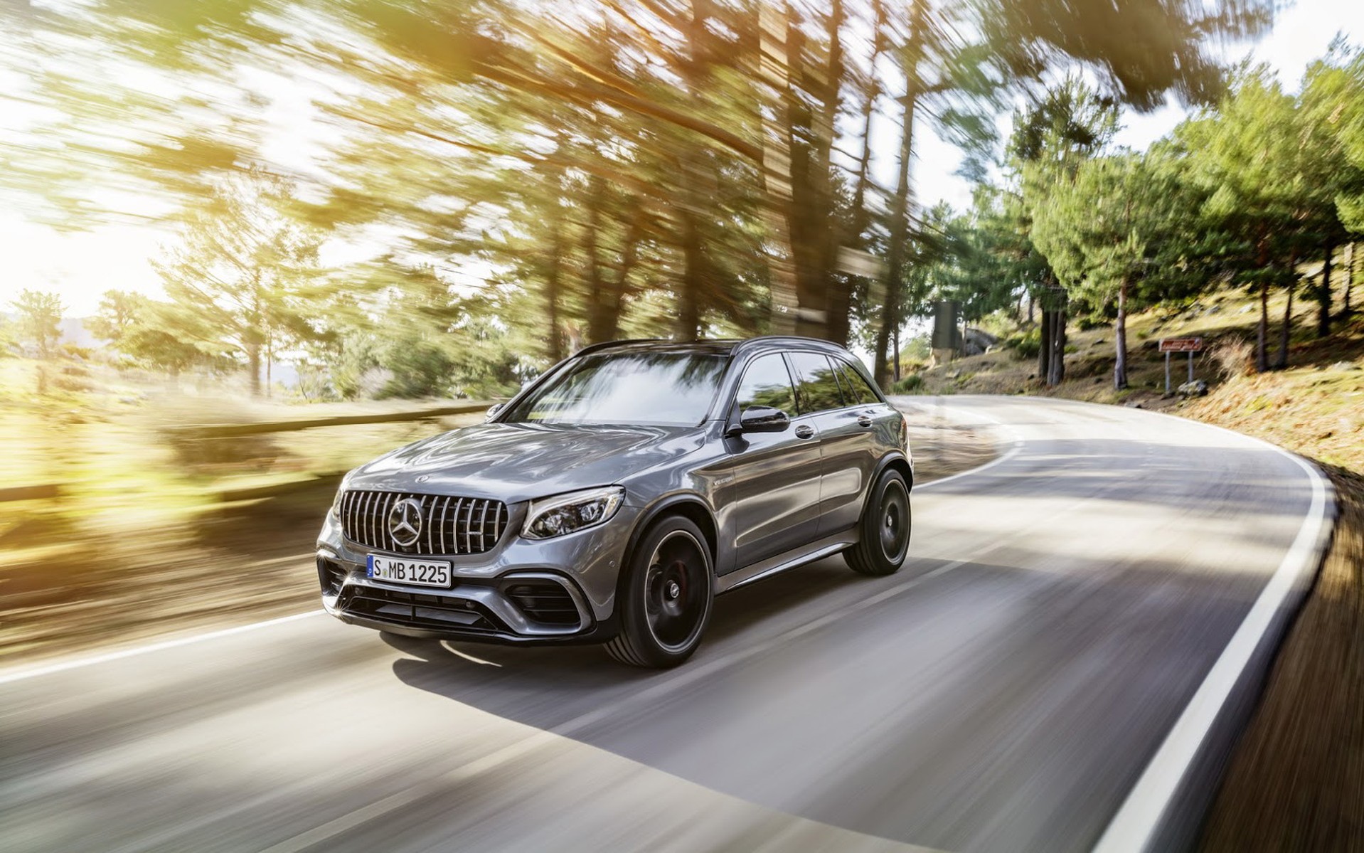 Πρεμιέρα στη Νέα Υόρκη για τη GLC 63 AMG