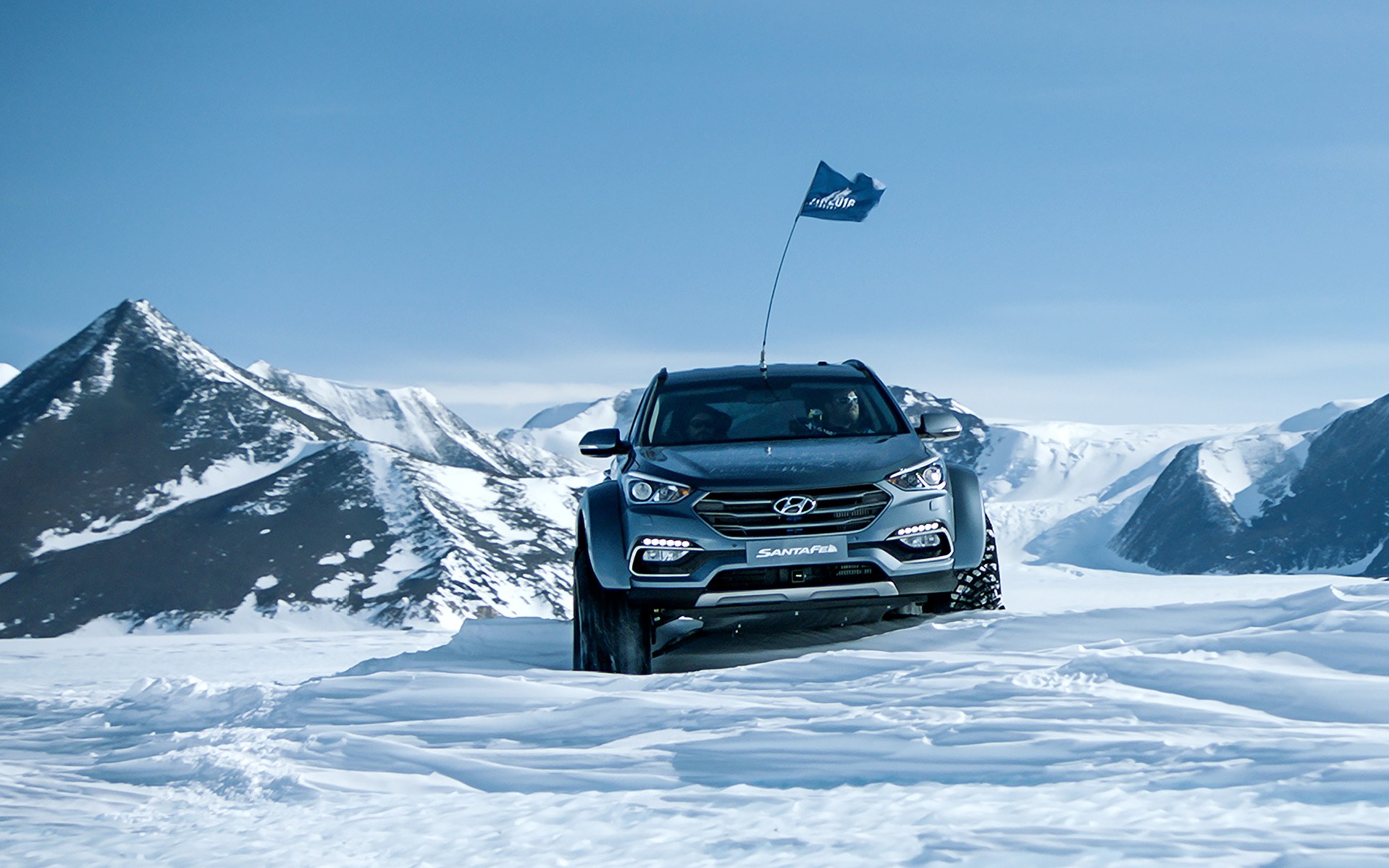 Διασχίζοντας την Ανταρκτική με Santa Fe! (vid)