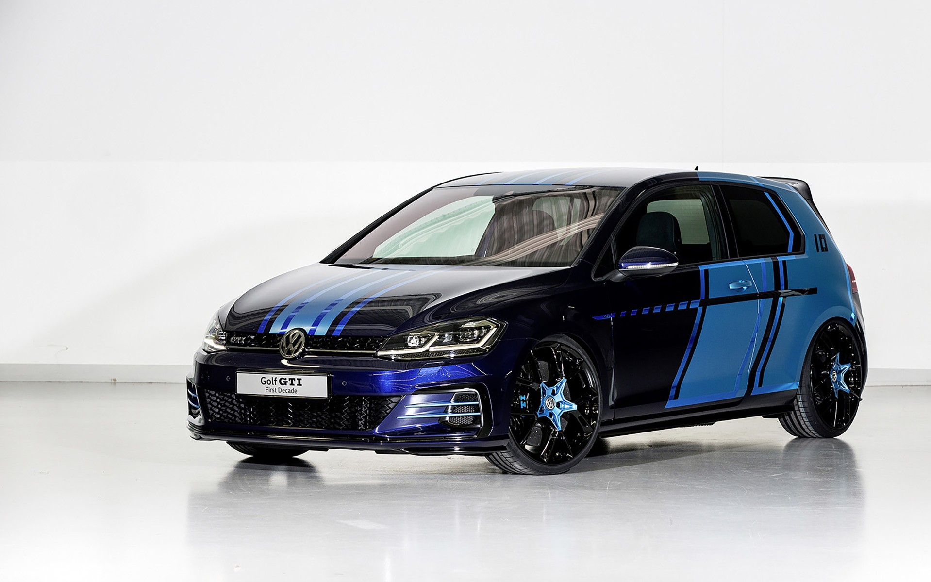 Το Golf GTI αποκτά ισχύ 410 ίππων και ηλεκτρικό μοτέρ!