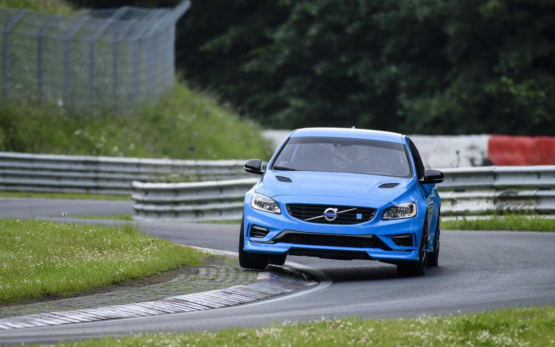 Και το Volvo S60 Polestar στο Nurburgring (vid)