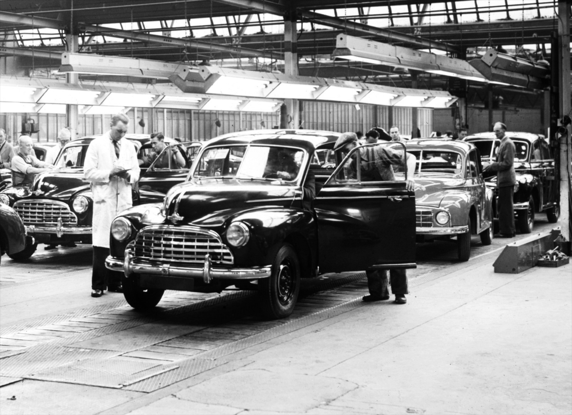 Από το Morris Bullnose Oxford στο ΜΙΝΙ