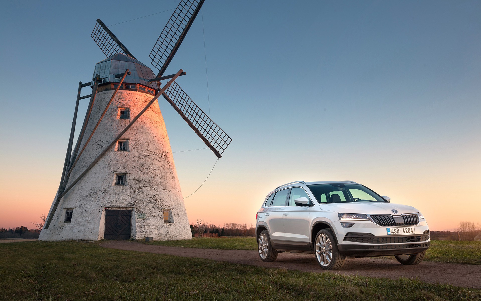 ΟΔΗΓΟΥΜΕ τα νέα Skoda Karoq 1.0 TSI, 1.5 TSI & 1.6 TDI