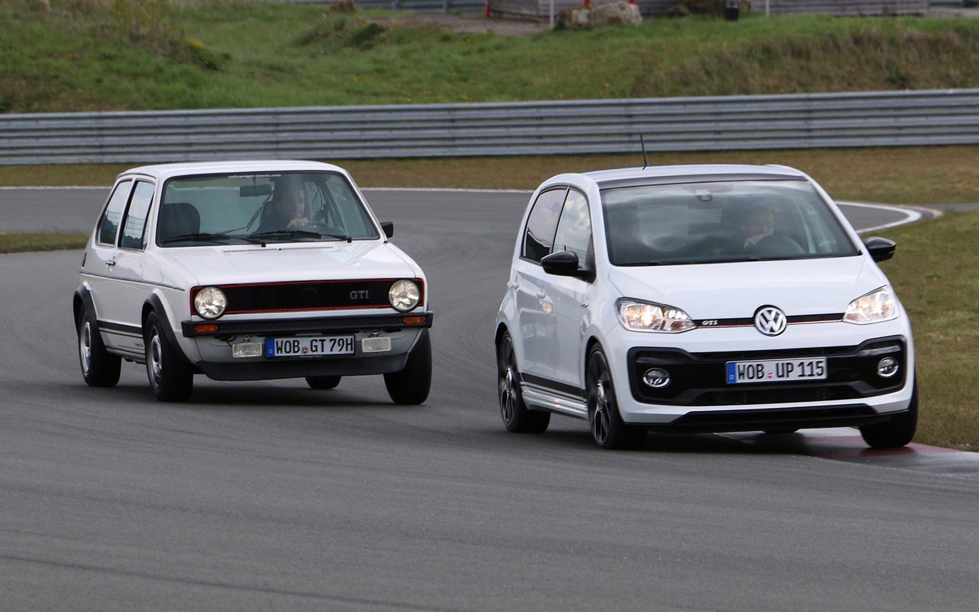 Volkswagen up! GTI VS… Golf GTI Mk1