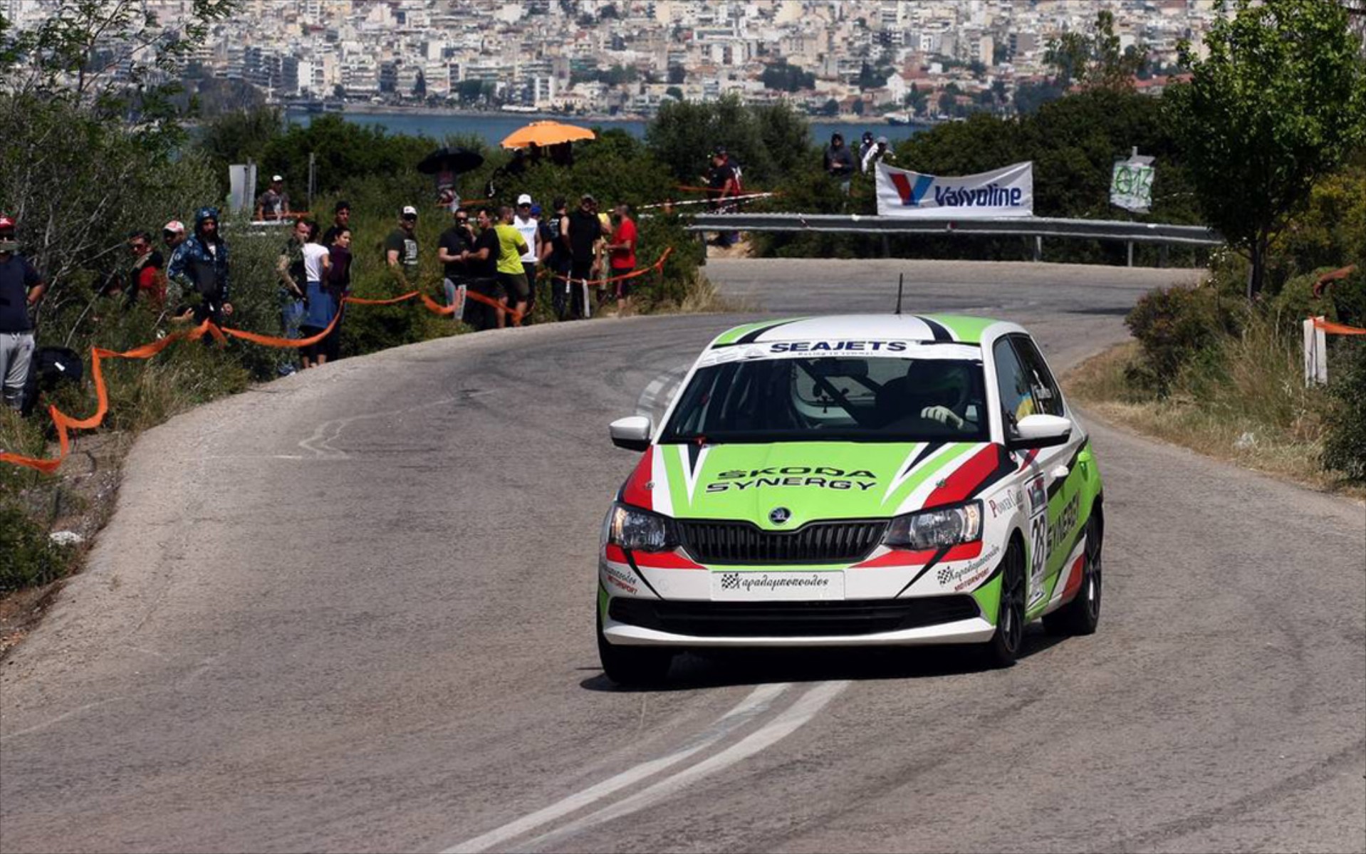 Χόρτασαν ήλιο και θέαμα στη Ριτσώνα