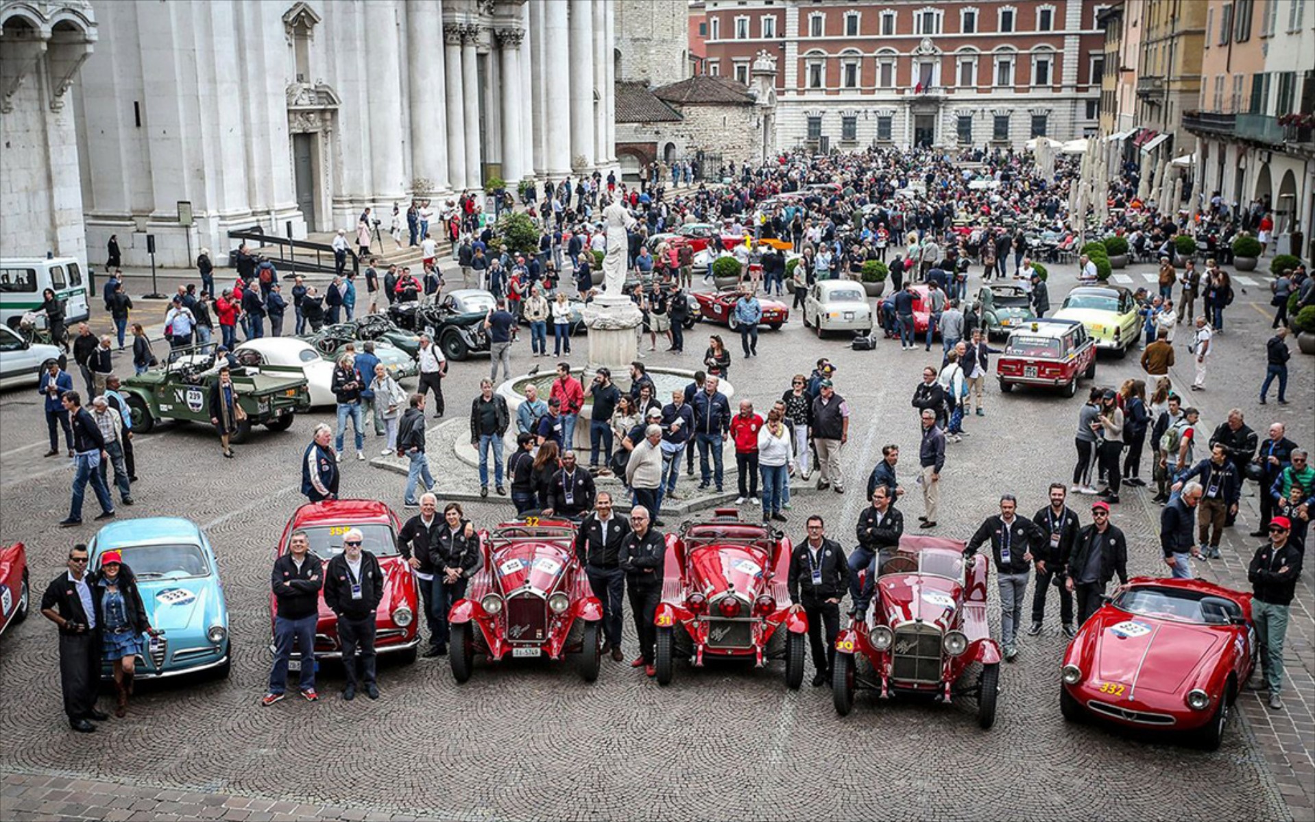 Οι εντυπωσιακές Alfa Romeo στο Mille Miglia (vid)