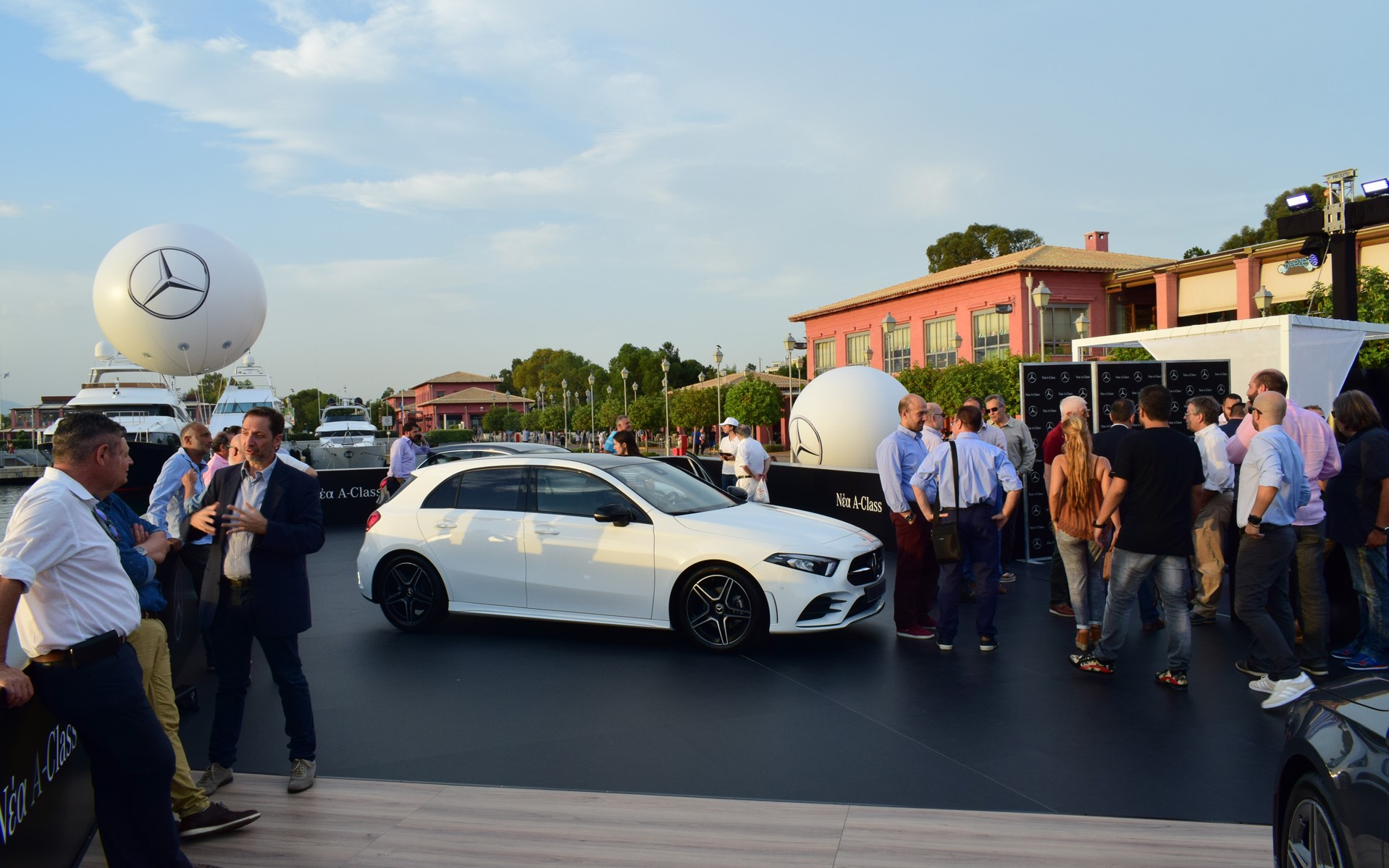 Στην Ελλάδα η νέα Mercedes-Benz A-Class (τιμές-εξοπλισμοί)