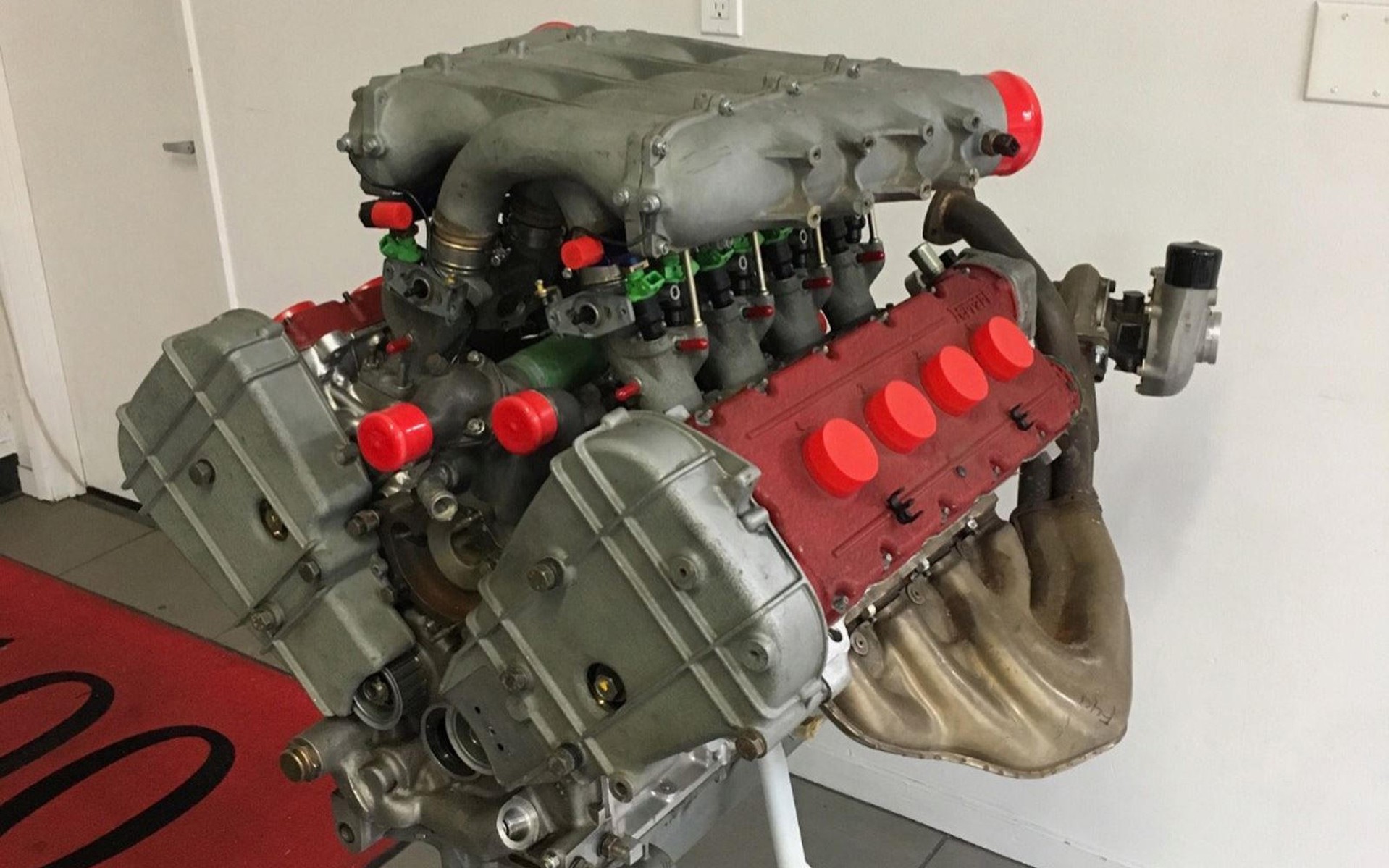 Αγγελία με μοτέρ από Ferrari F40