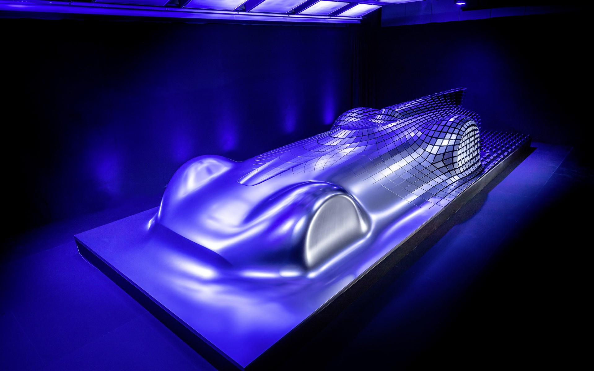 Εκεί όπου σχεδιάζονται όλες οι επόμενες Mercedes-Benz (vid)