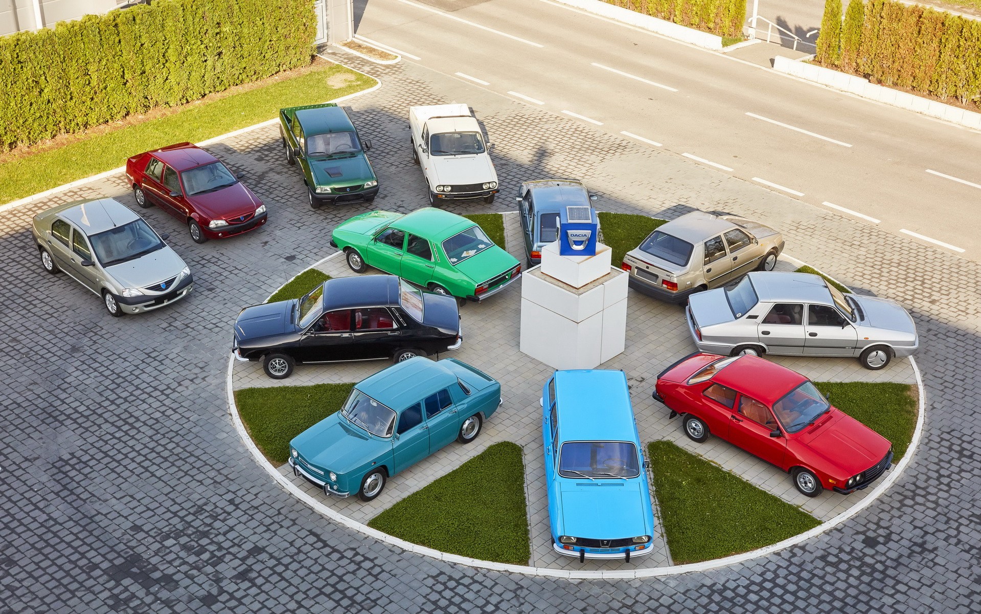 50 χρόνια DACIA: 12 μοντέλα που σηματοδότησαν την ιστορία της μάρκας