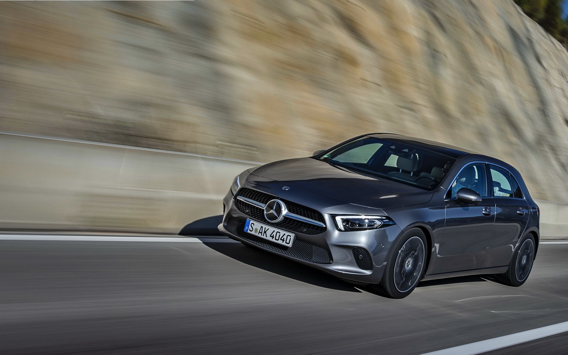 5+1 λόγοι για να αποκτήσεις τη νέα A-CLASS!