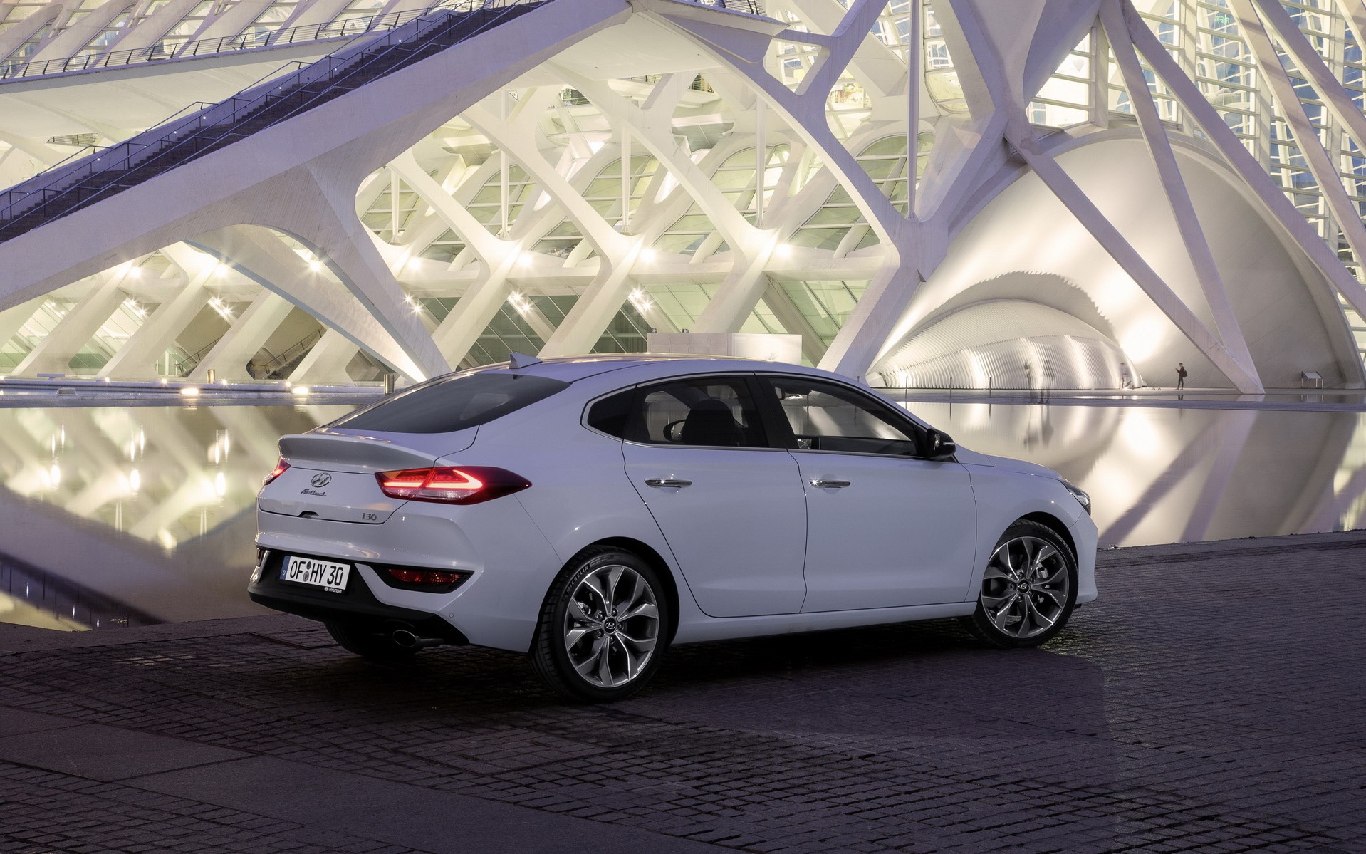 Hyundai k 108