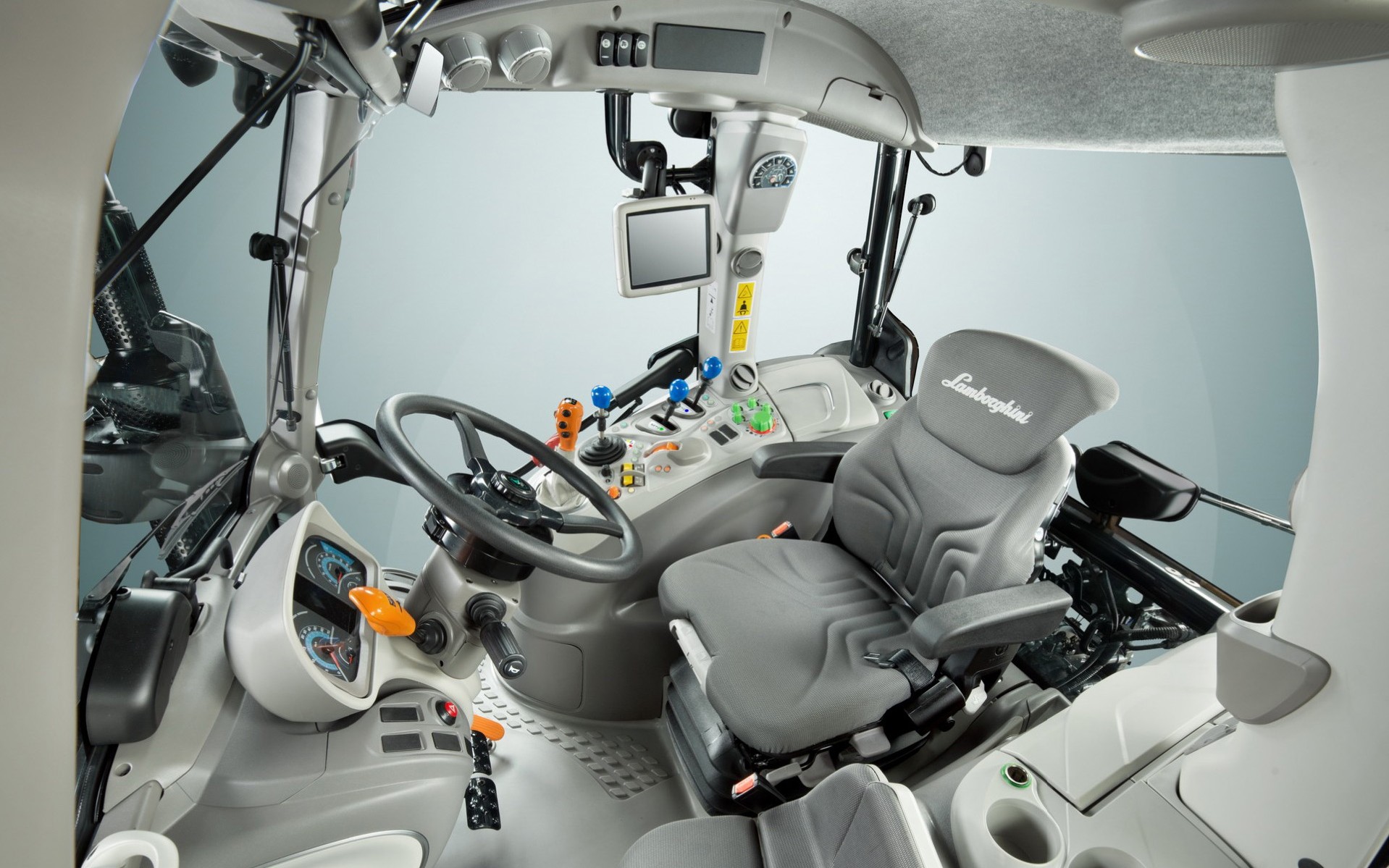 Μάντεψε σε ποια Lamborghini ανήκει αυτό το εσωτερικό!