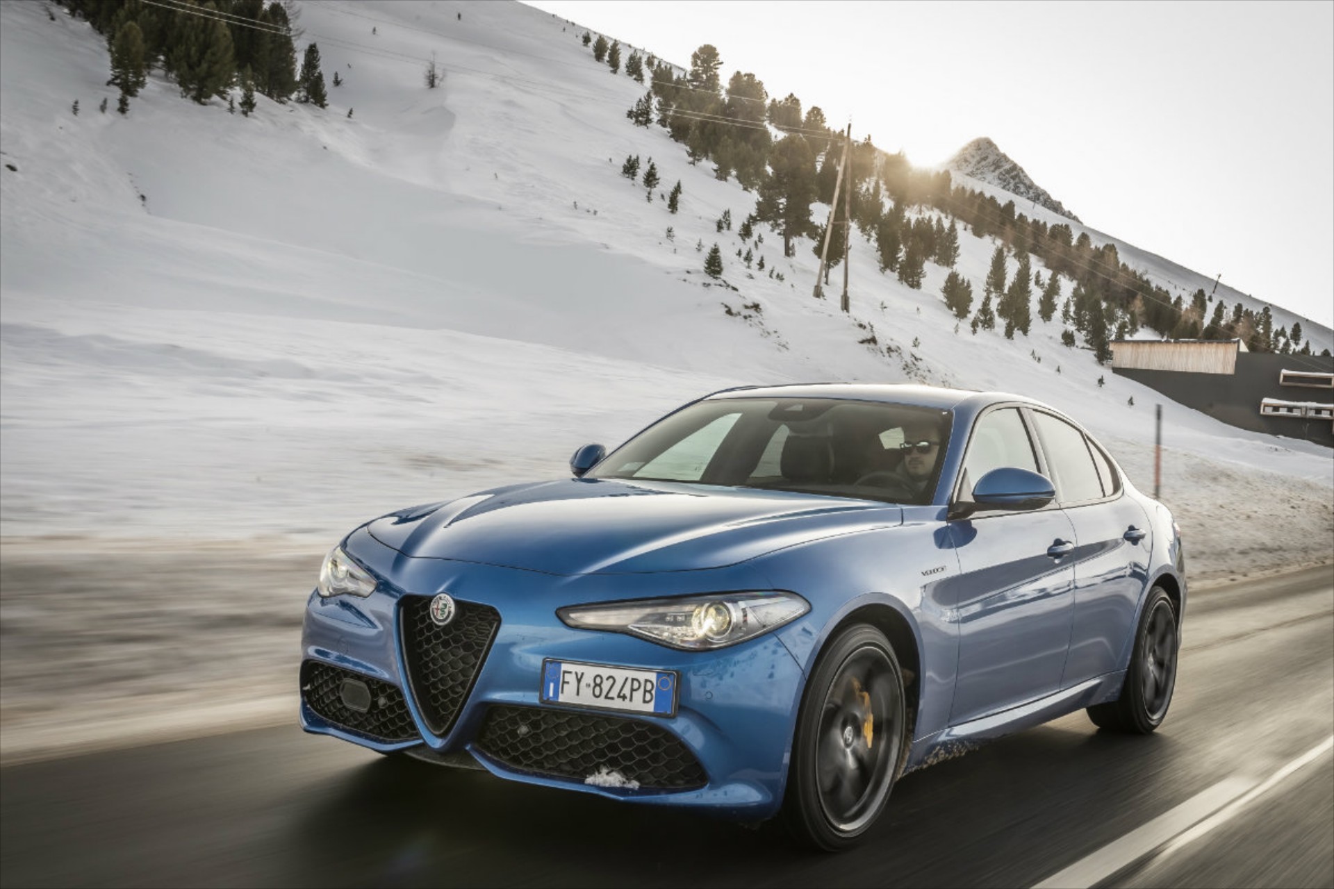 <br />
<b>Notice</b>:  Undefined property: stdClass::$title in <b>/home/www3gocar/public_html/templates/t2024/ice_c/9a1326b63621589c2d0ae49576f7df8a09573c42_0.file.box.featured.tpl.php</b> on line <b>89</b><br />
