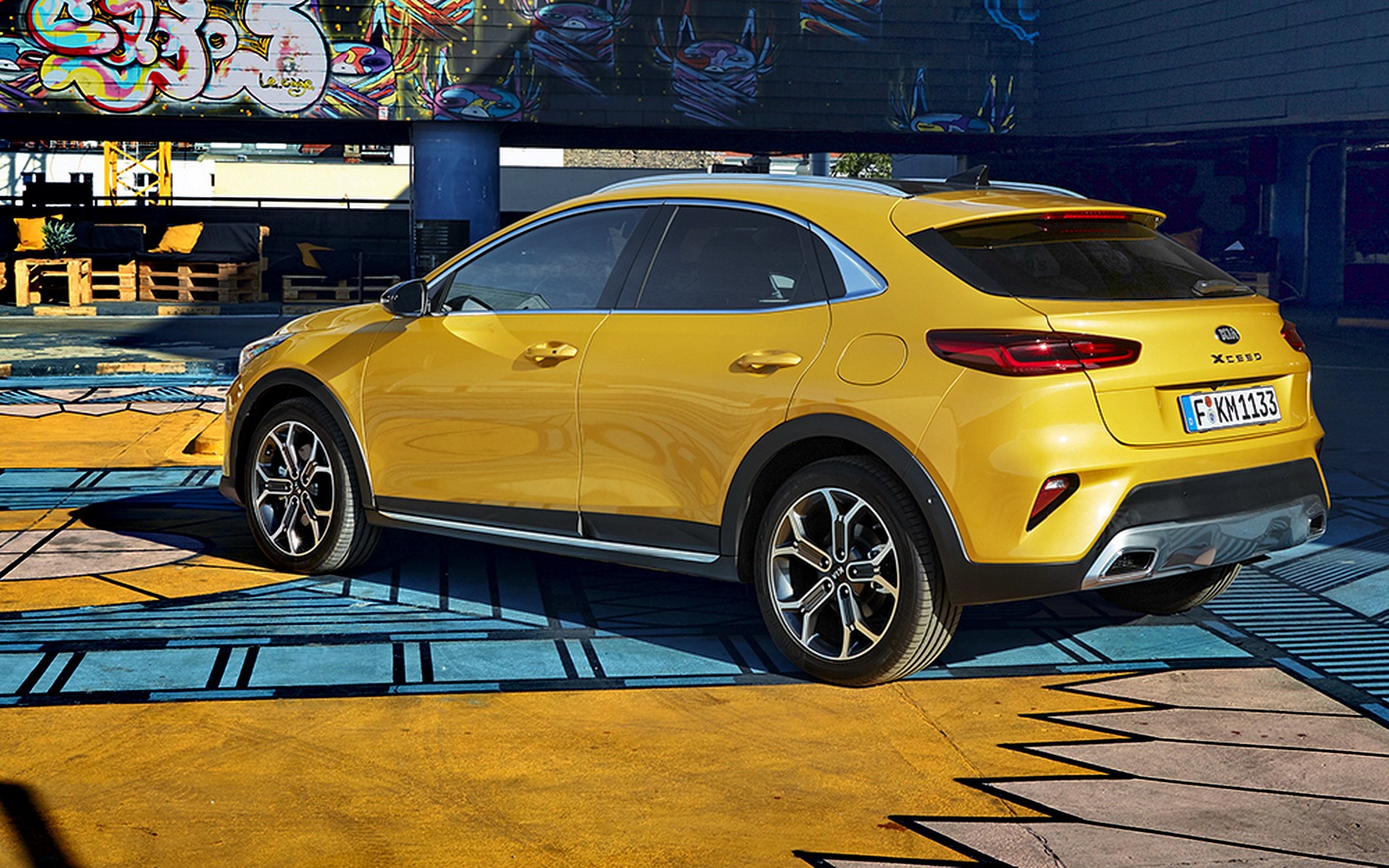 NEO KIA XCEED. 3 πρόσωπα - 1 αυτοκίνητο!