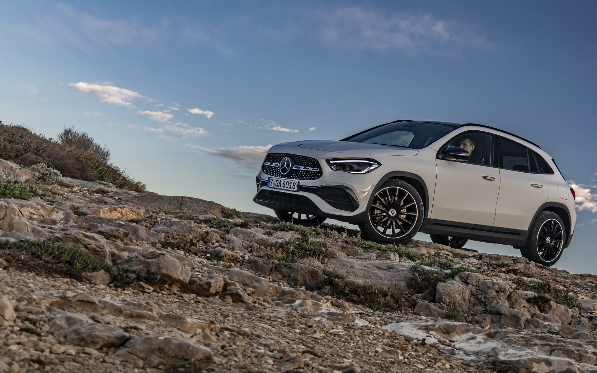 Νέα Mercedes-Benz GLA: Ορίζει εκ νέου την κατηγορία της