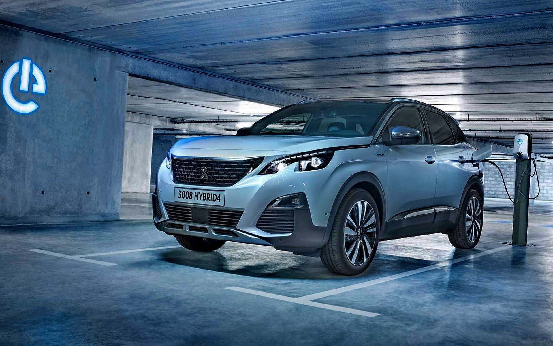Peugeot 3008 Plug-in Hybrid: Με 300 ίππους και κατανάλωση 1,3 lt/100 km