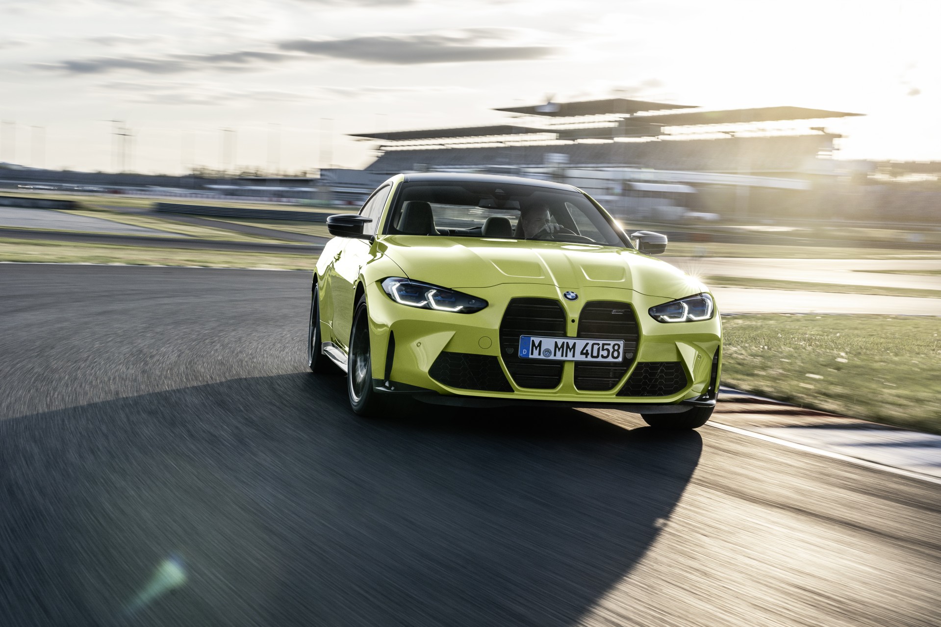 <br />
<b>Notice</b>: Undefined property: stdClass::$title in <b>/home/www3gocar/public_html/templates/t2024/ice_c/9a1326b63621589c2d0ae49576f7df8a09573c42_0.file.box.featured.tpl.php</b> on line <b>89</b><br />