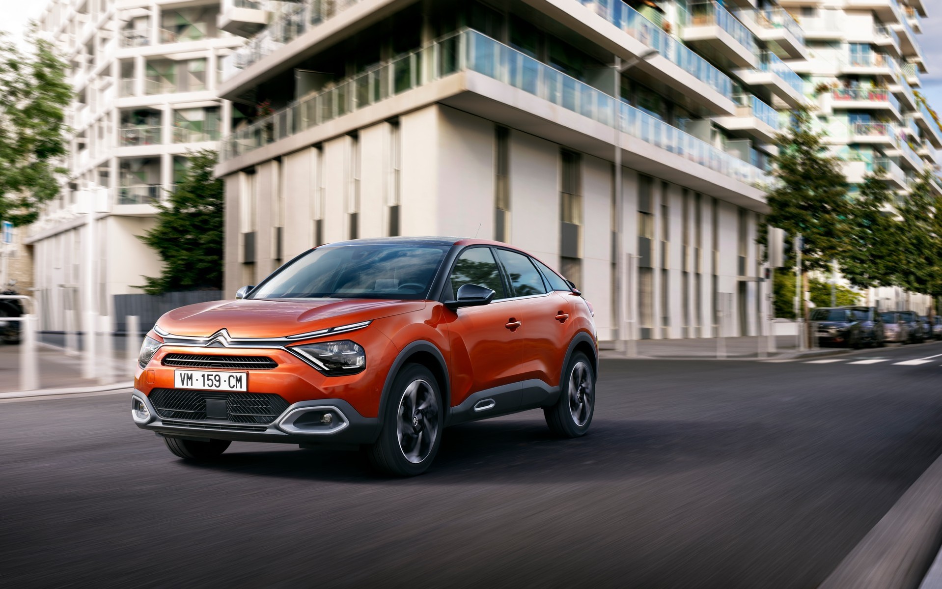 Ήρθε στην Ελλάδα το νέο Citroen C4 C-Cross - Δείτε τις τιμές