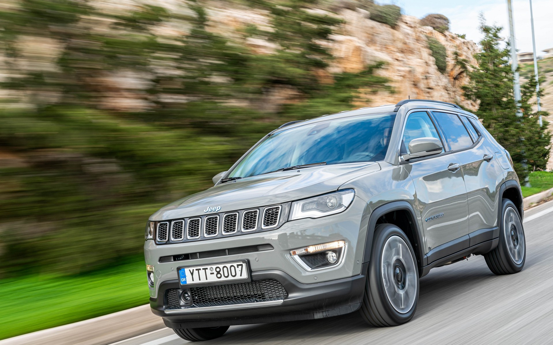 Δοκιμή: Jeep Compass 4xe Limited 190 PS - Υβριδικό και Τετρακίνητο