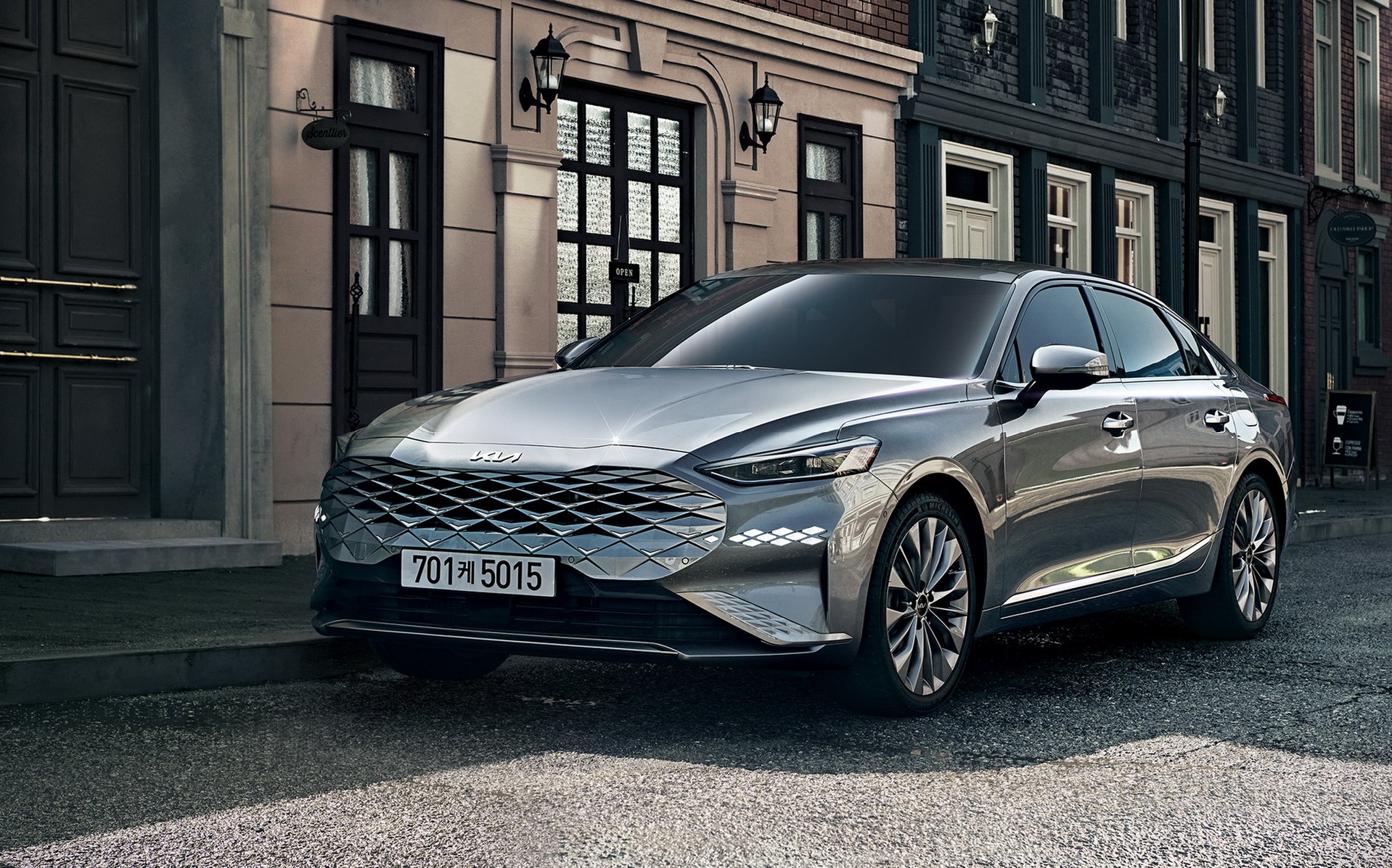 Αυτό είναι το νέο πολυτελές Kia K8 με κινητήρα V6