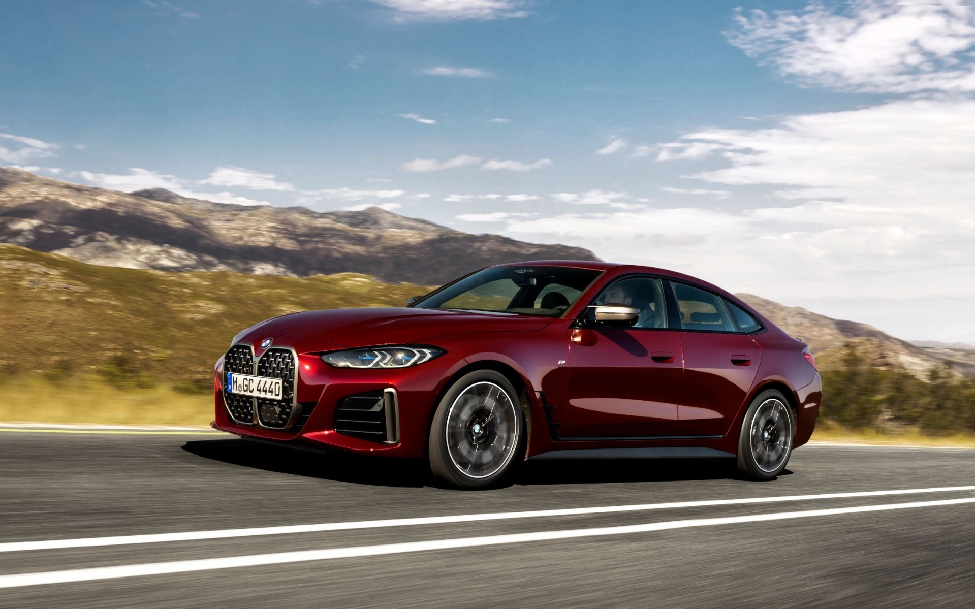 H BMW μας συστήνει με τη νέα Σειρά 4 Gran Coupe