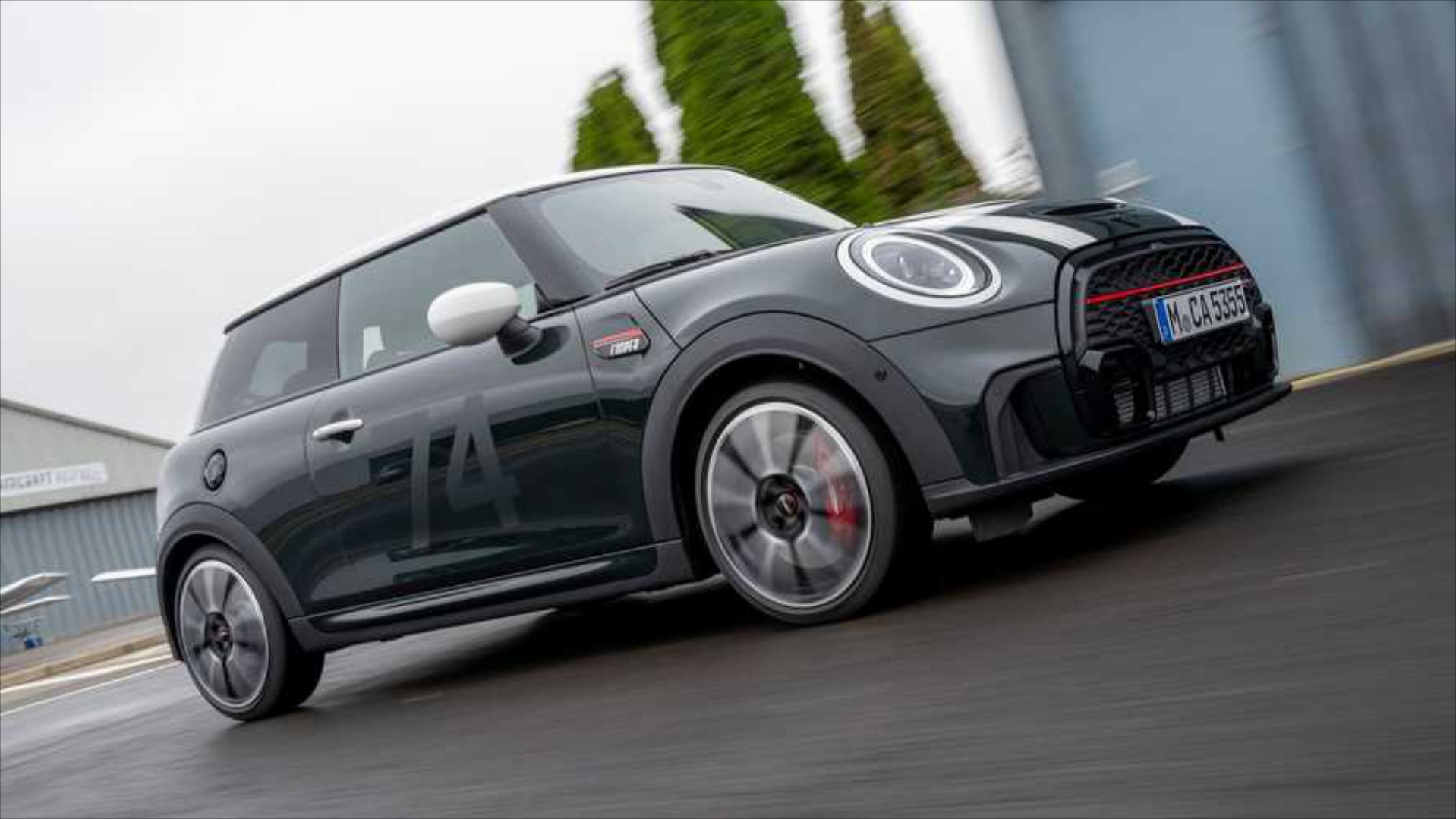 Επετειακό MINI Cooper για τα 60 χρόνια συνεργασίας με την οικογένεια Cooper