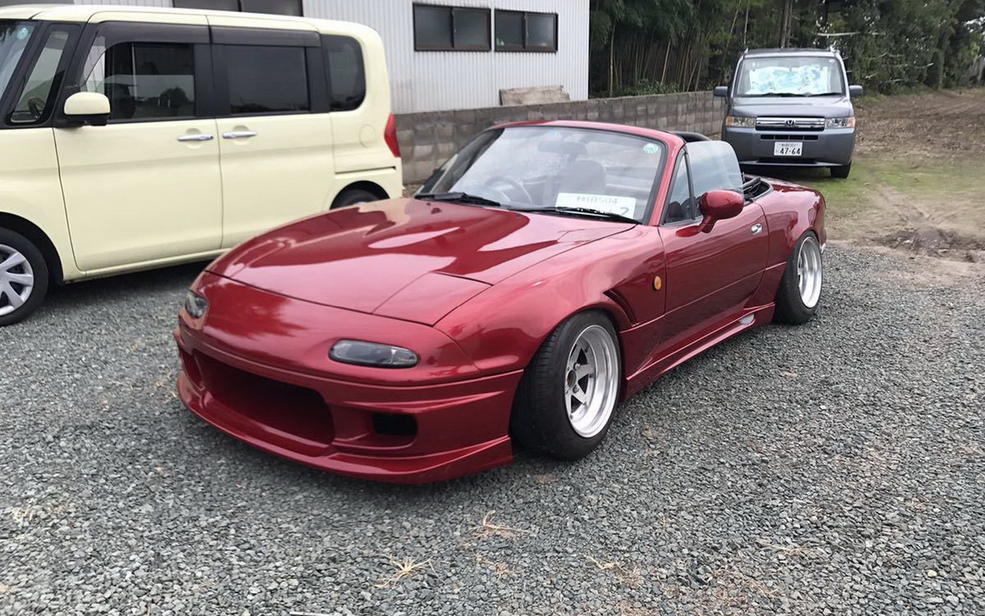 Αυτό είναι το αποτέλεσμα της παντρειάς ενός MX-5 Miata και ενός RX-7! 