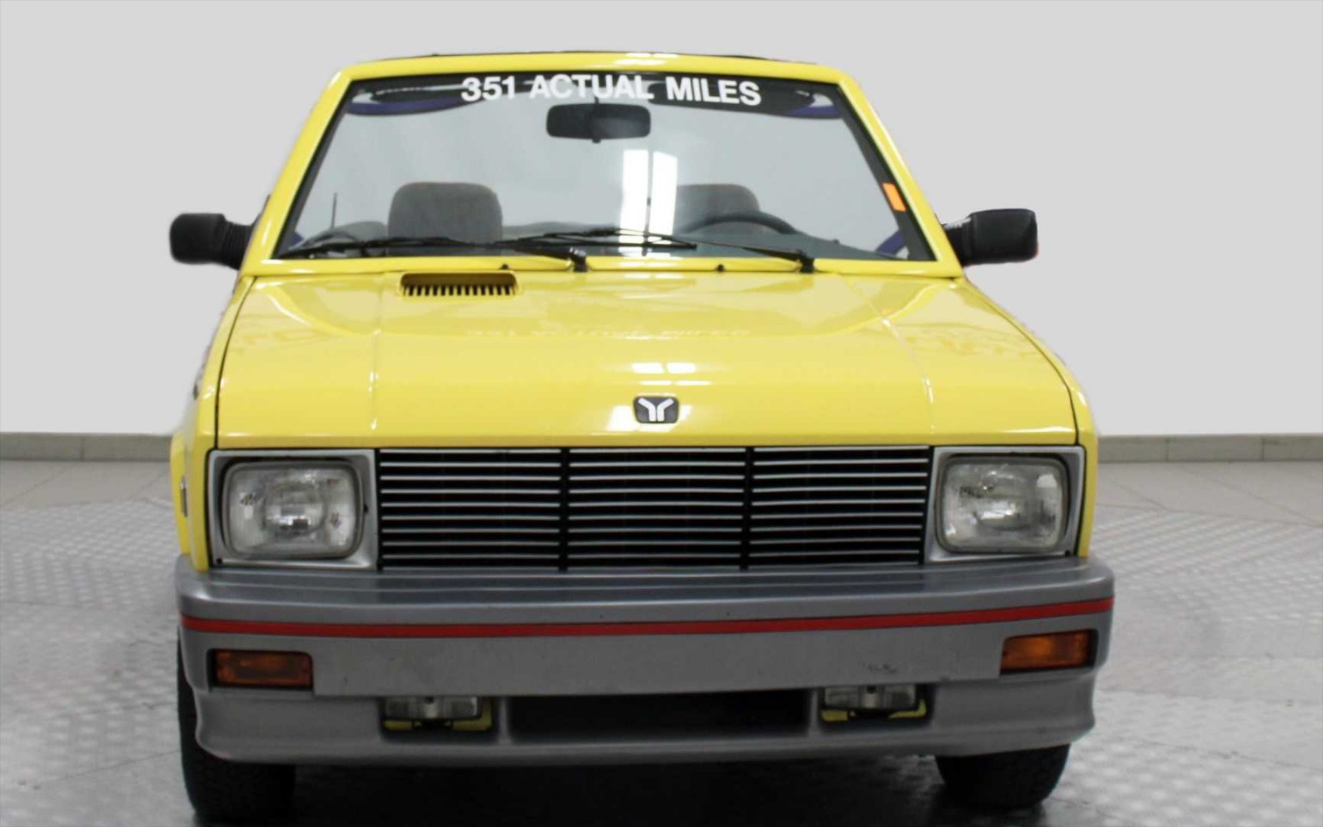 Πόσο θα πουληθεί αυτό το σπάνιο Yugo cabrio  