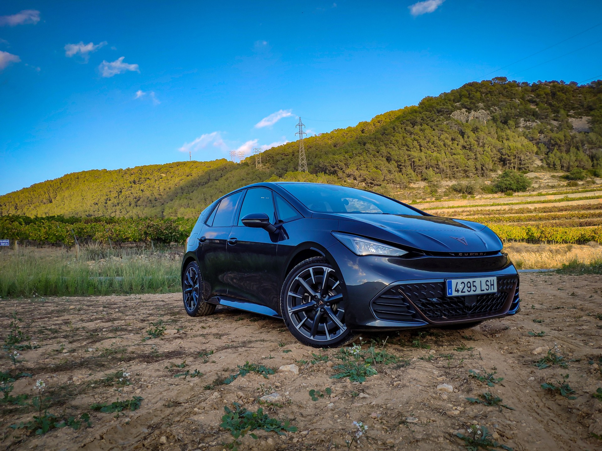 <br />
<b>Notice</b>:  Undefined property: stdClass::$title in <b>/home/www3gocar/public_html/templates/t2024/ice_c/9a1326b63621589c2d0ae49576f7df8a09573c42_0.file.box.featured.tpl.php</b> on line <b>89</b><br />
