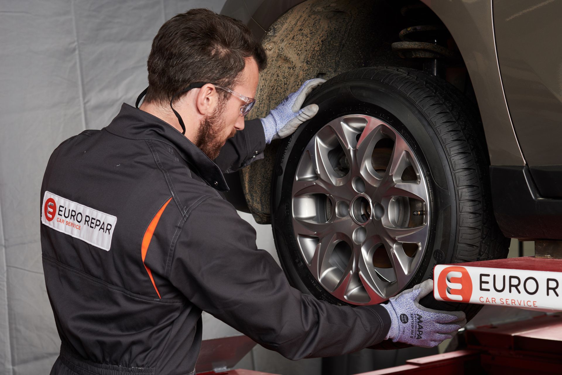 EUROREPAR CAR: Αυτό είναι service αυτοκινήτων