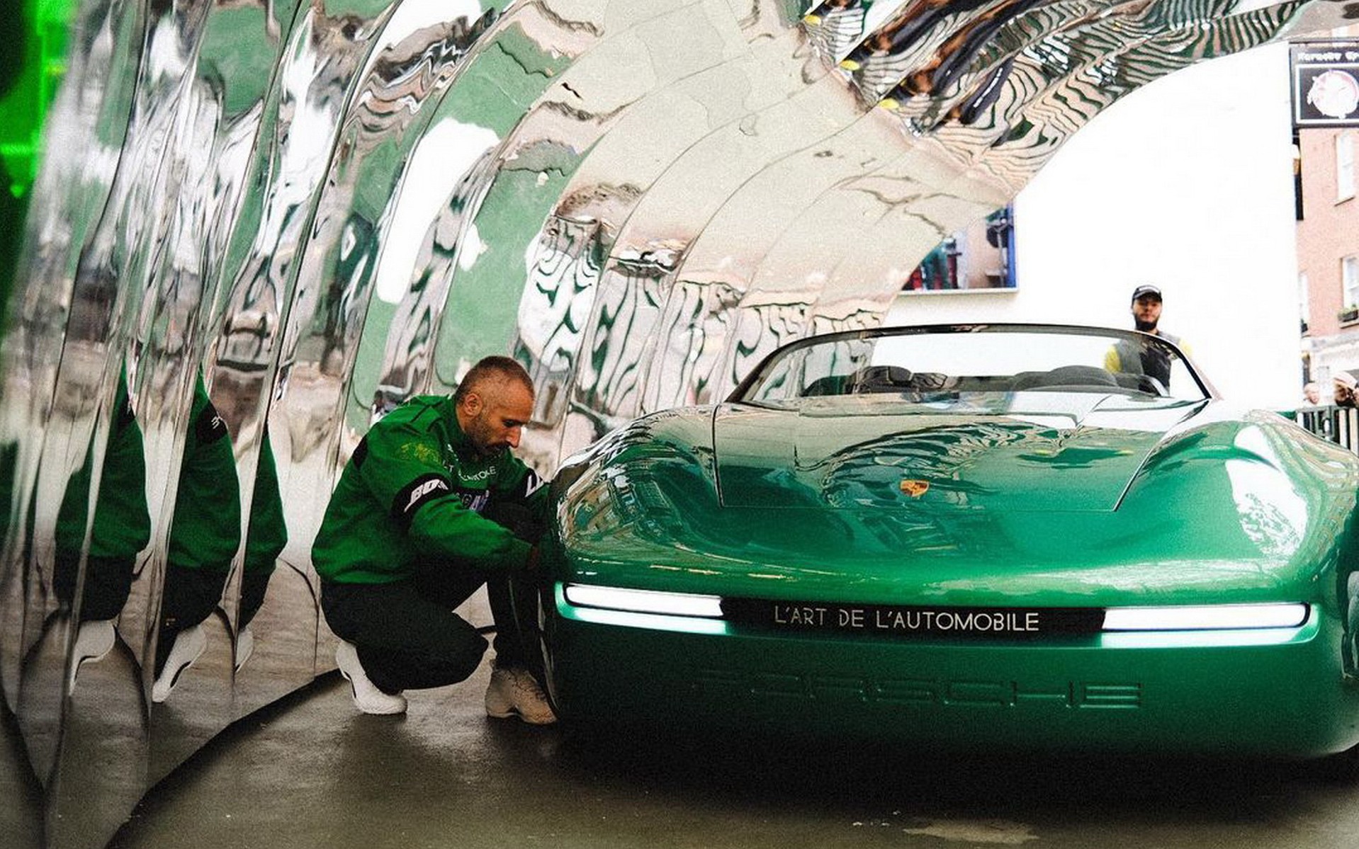 L’Art De L’Automobile Porsche 968: Έργο τέχνης ή ιεροσυλία;