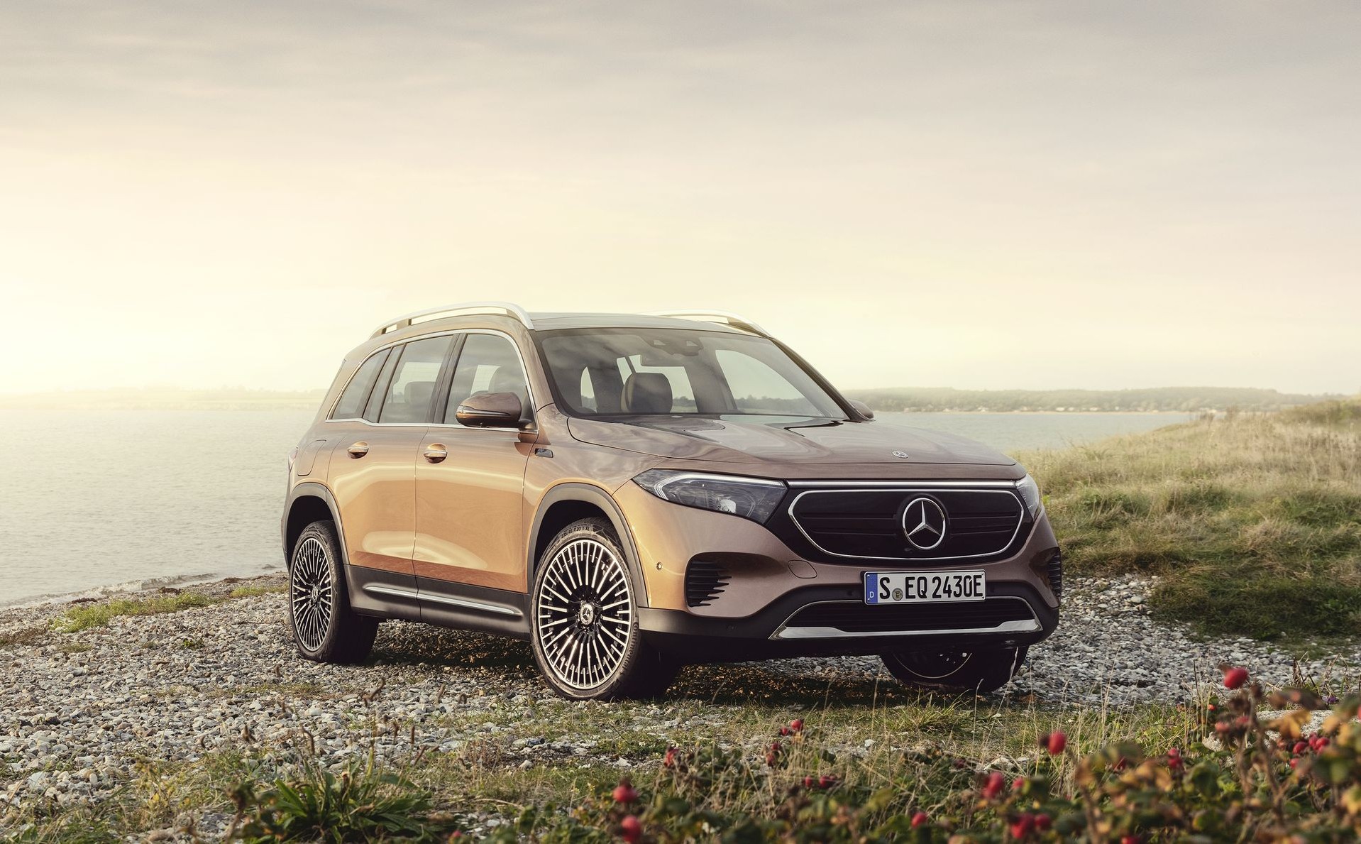 Mercedes EQB: H νέα διάσταση στην Ηλεκτροκίνηση