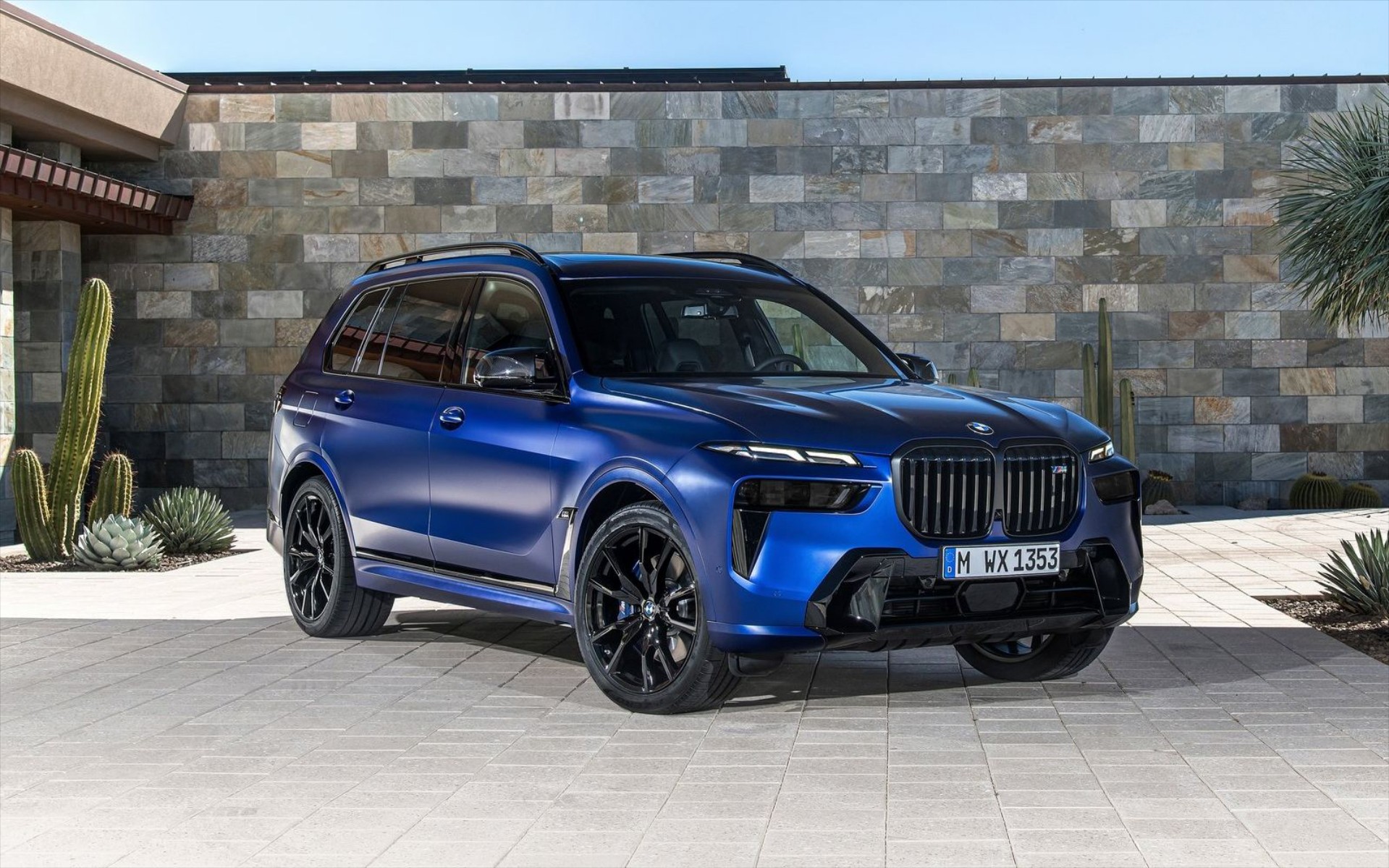 Αγνώριστη η νέα BMW X7 με οθόνη 14,9 ίντσες και έως 530 ίππους
