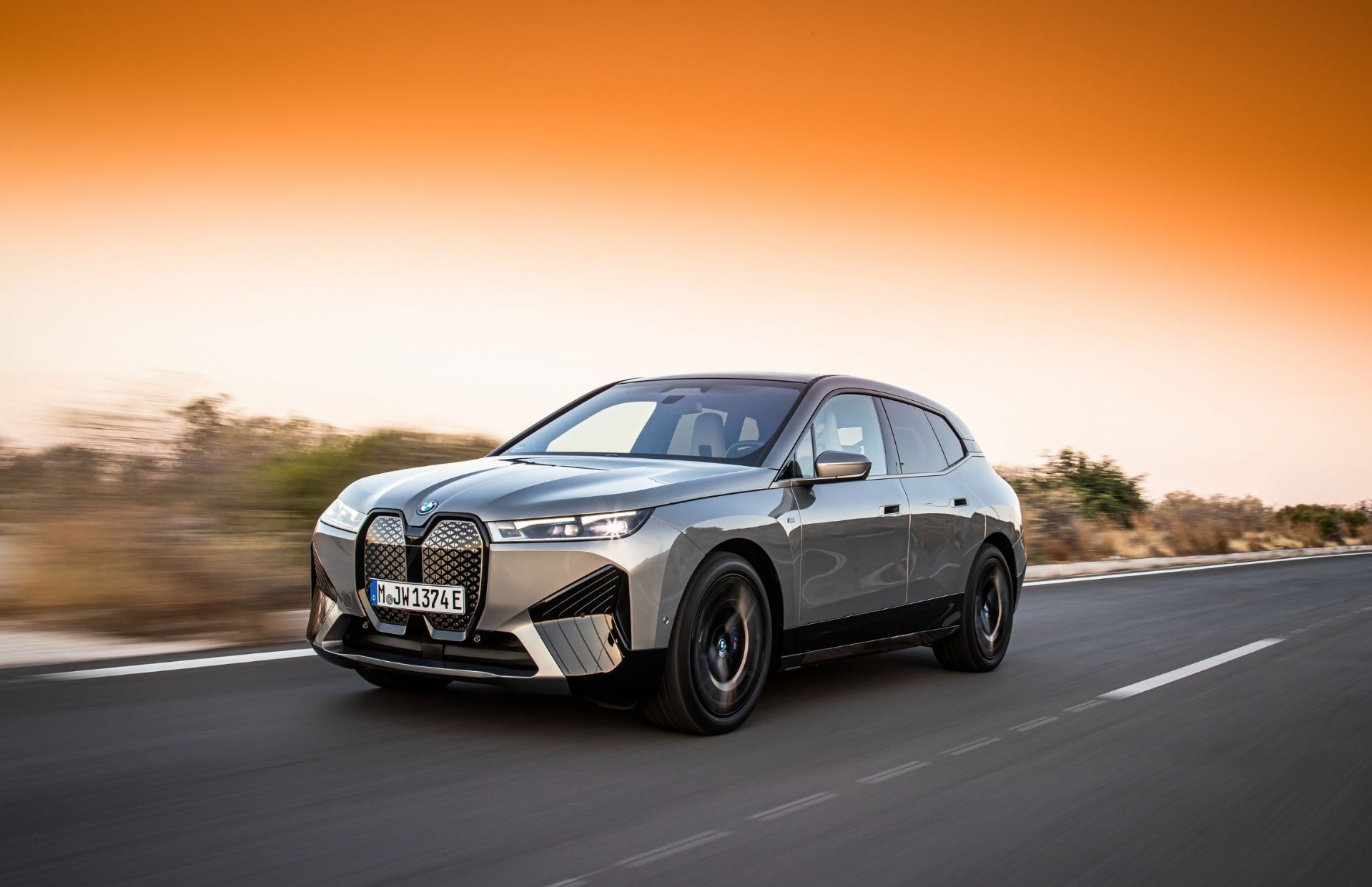 Δοκιμή BMW iX M60: Το αθόρυβο οικογενειακό των 619 PS